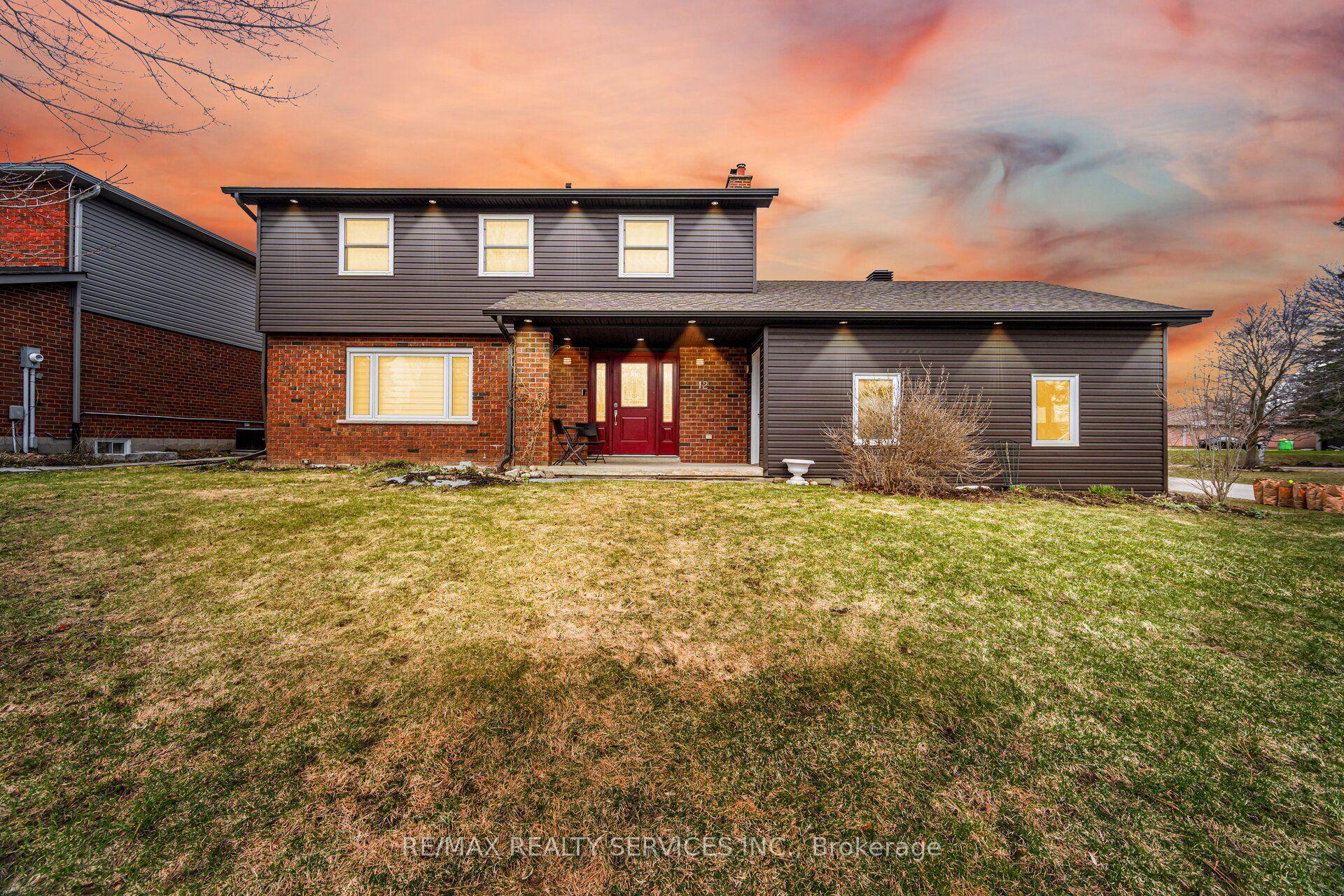 12 Pine Street, Erin — Detached for sale, photo 1
