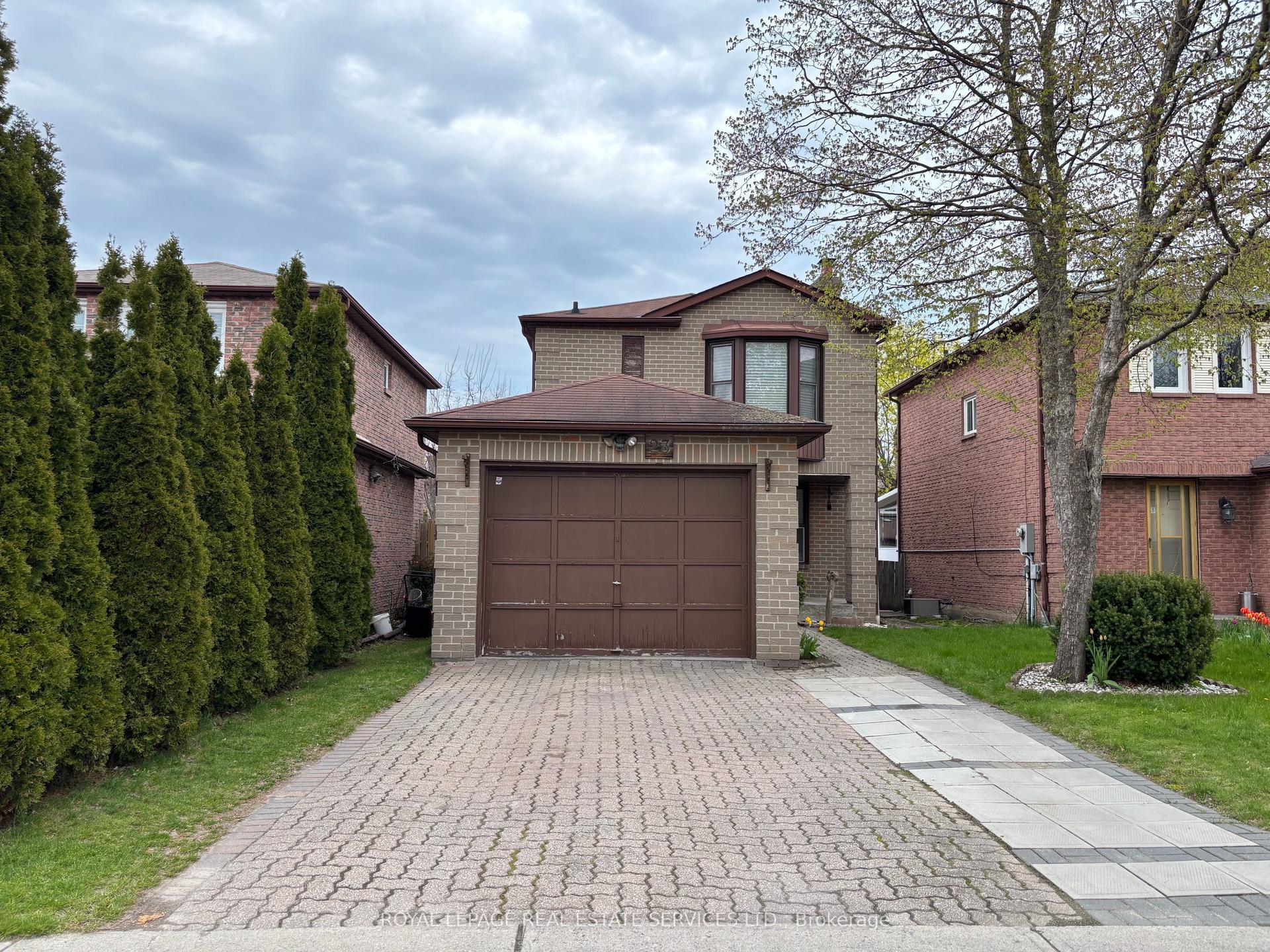 23 Stockbridge Crescent — photo 1