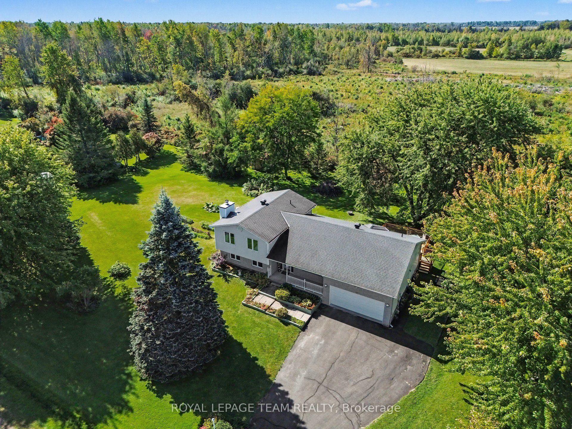 42 Colonel Drive, North Grenville — Detached for sale, photo 1