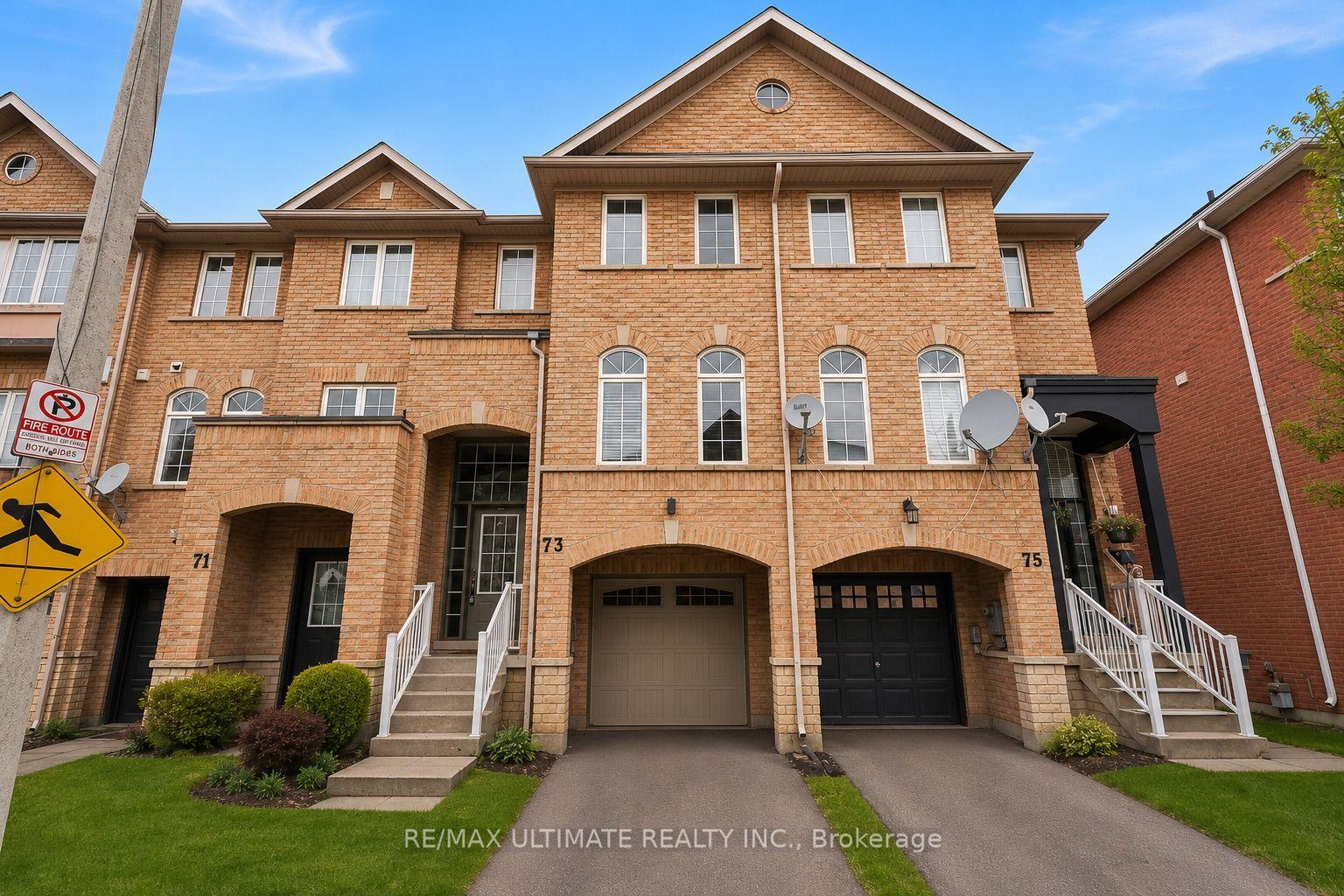 73 Bernard Avenue, Brampton — Townhouse for sale, photo 1