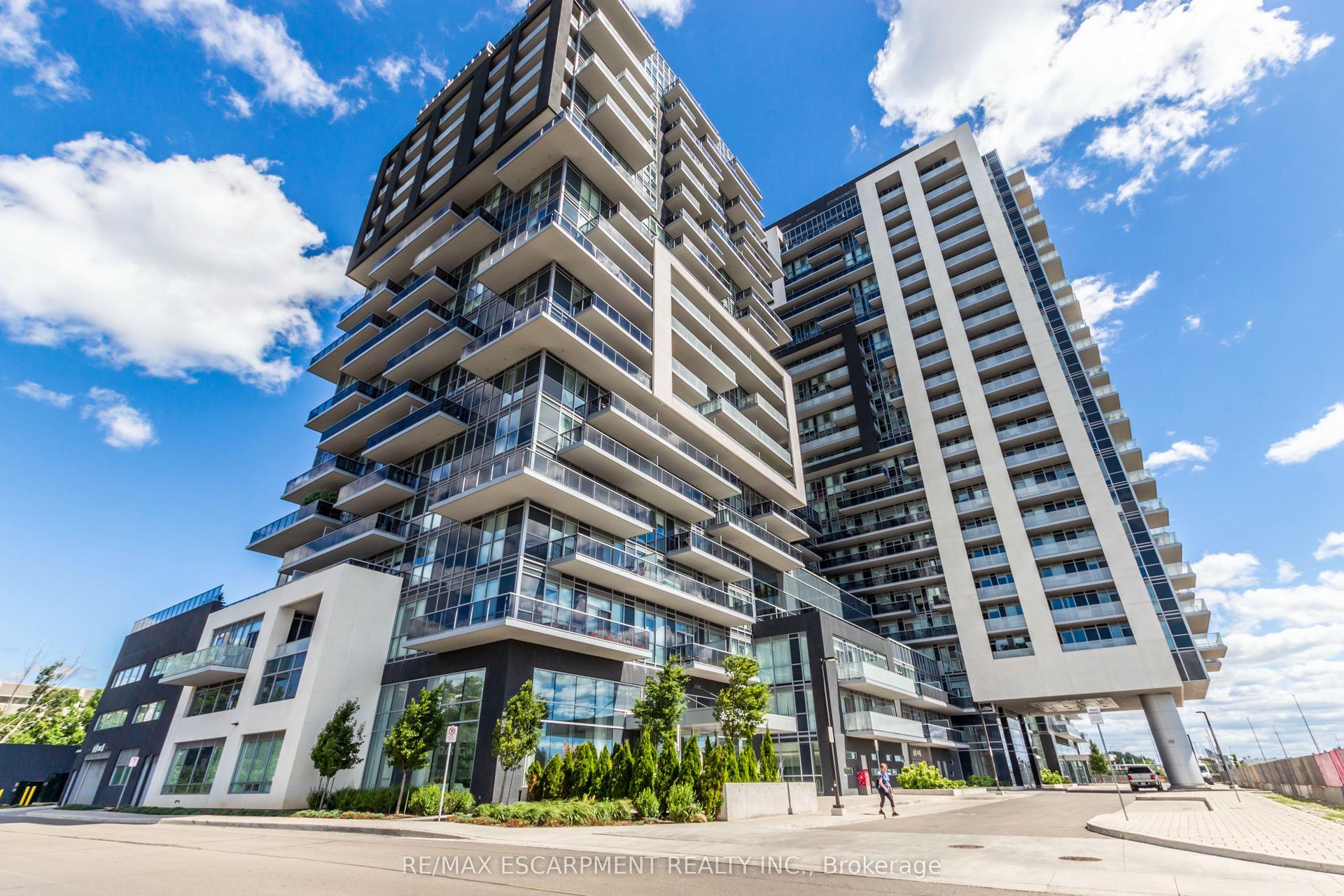 2081 Fairview Street 703 #703 — photo 1