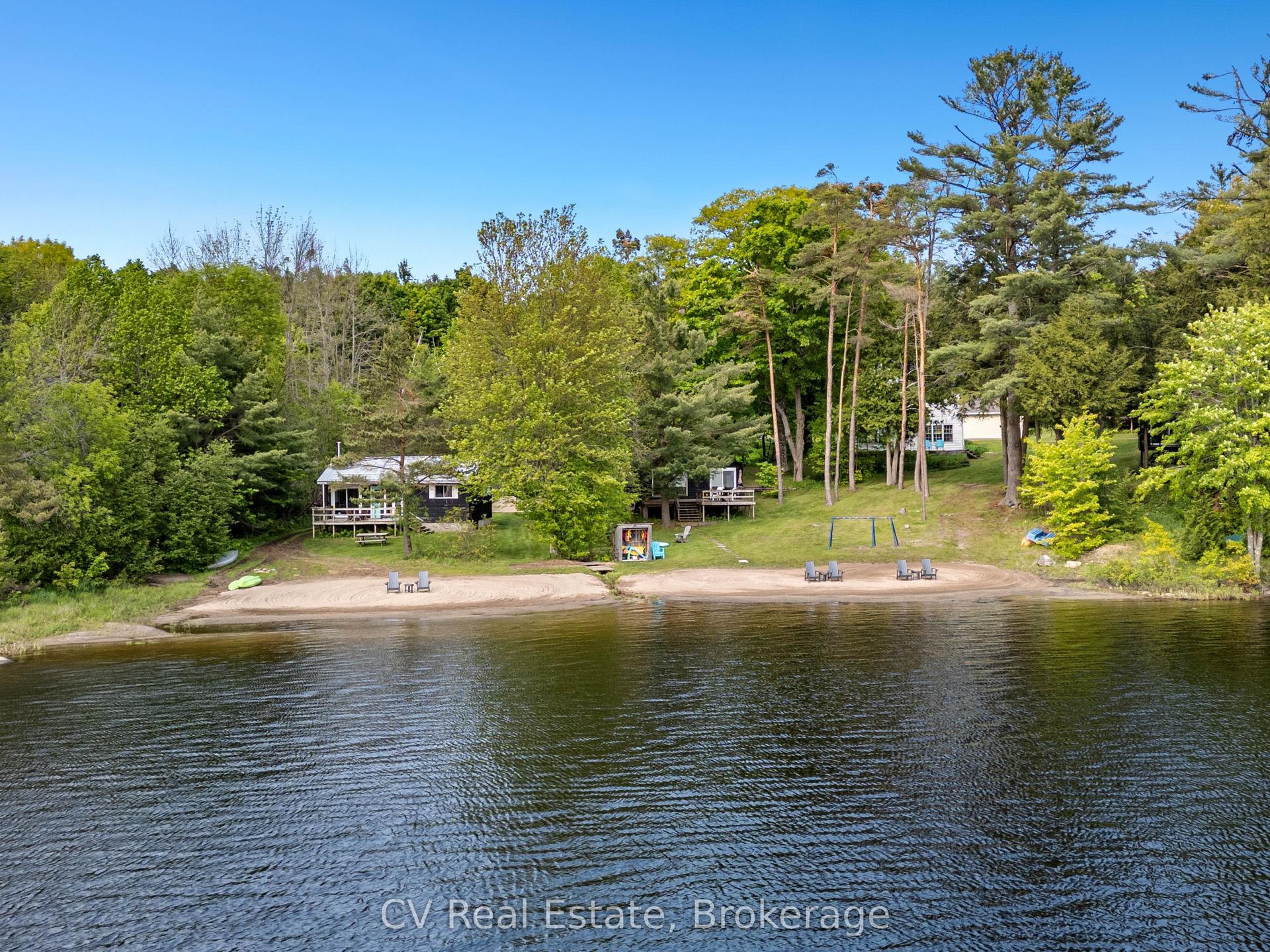 1113 Moon River Road — photo 1