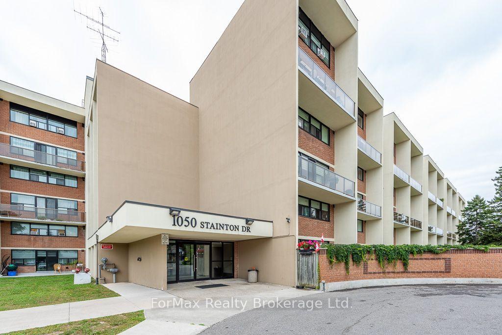 1050 Stainton Drive 124 #124, Mississauga — Condo for sale, photo 1