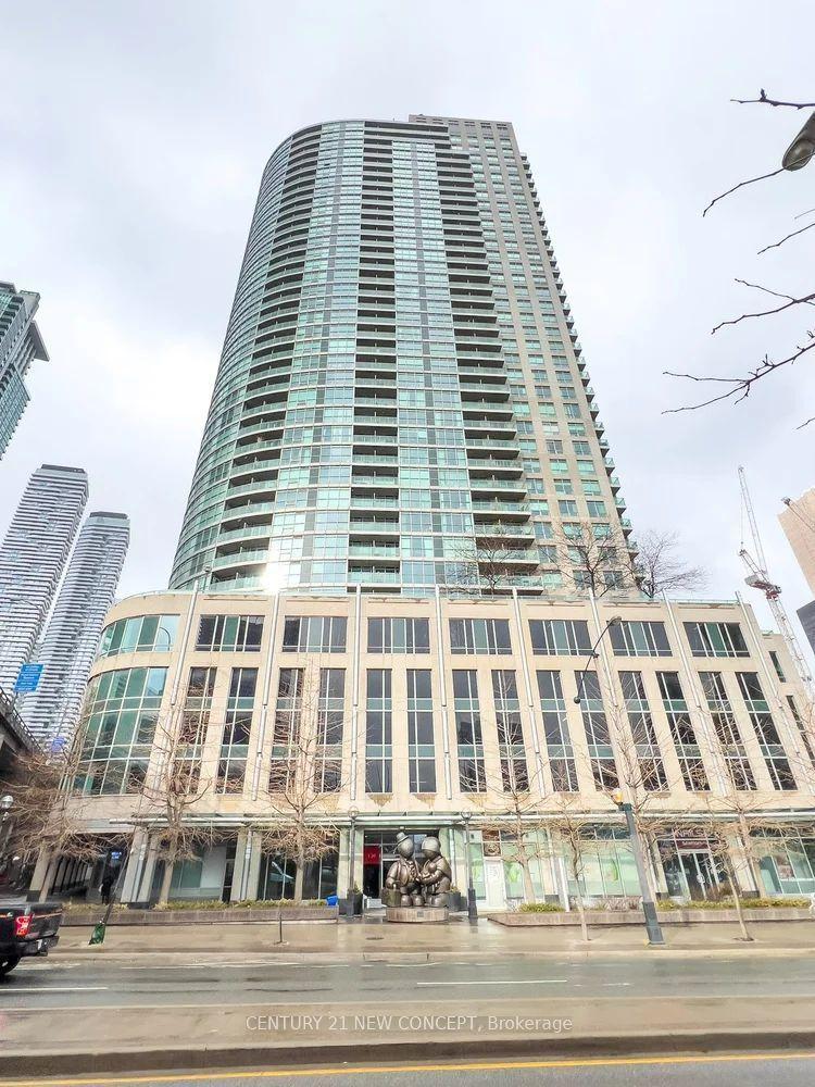 18 Yonge Street 3302 #3302, Toronto — Condo for lease, photo 1