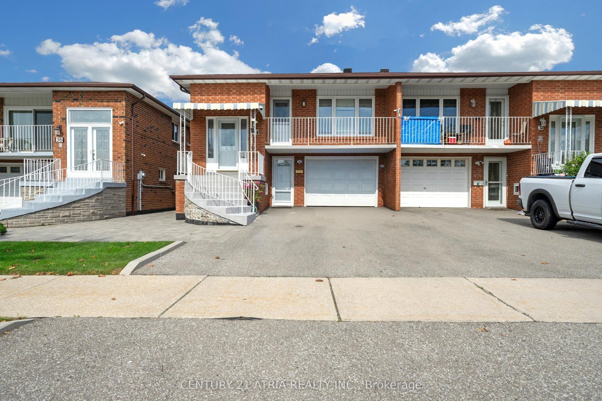 34 Sawmill Road, Toronto — Detached for sale, photo 1