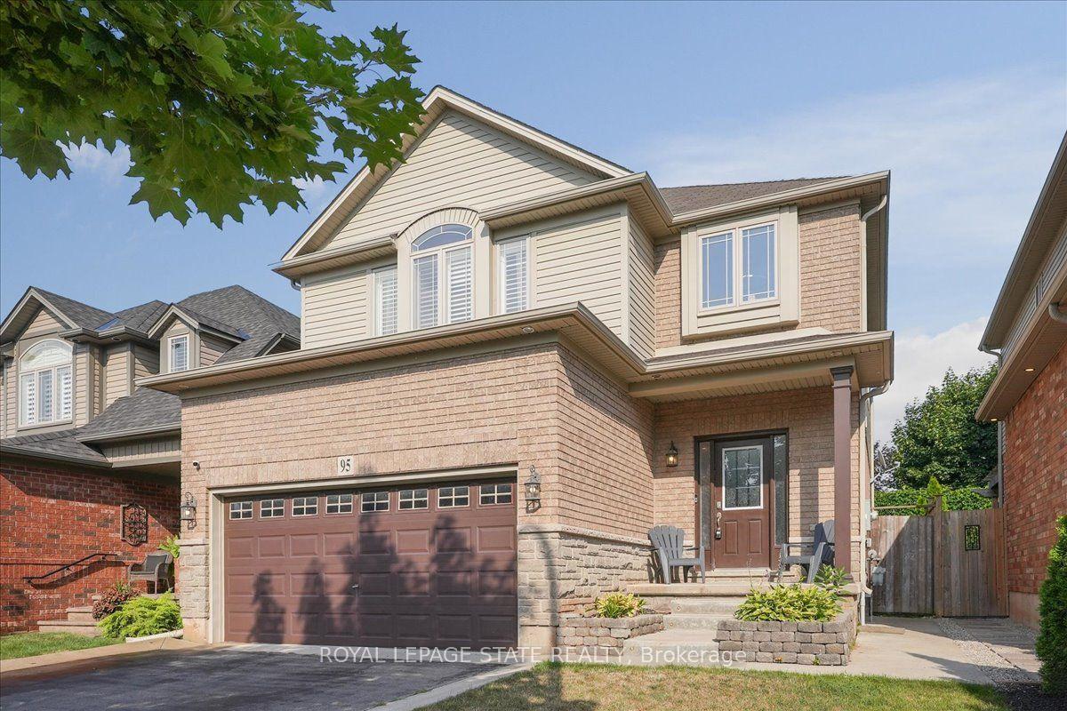 95 Hemlock Way — photo 1