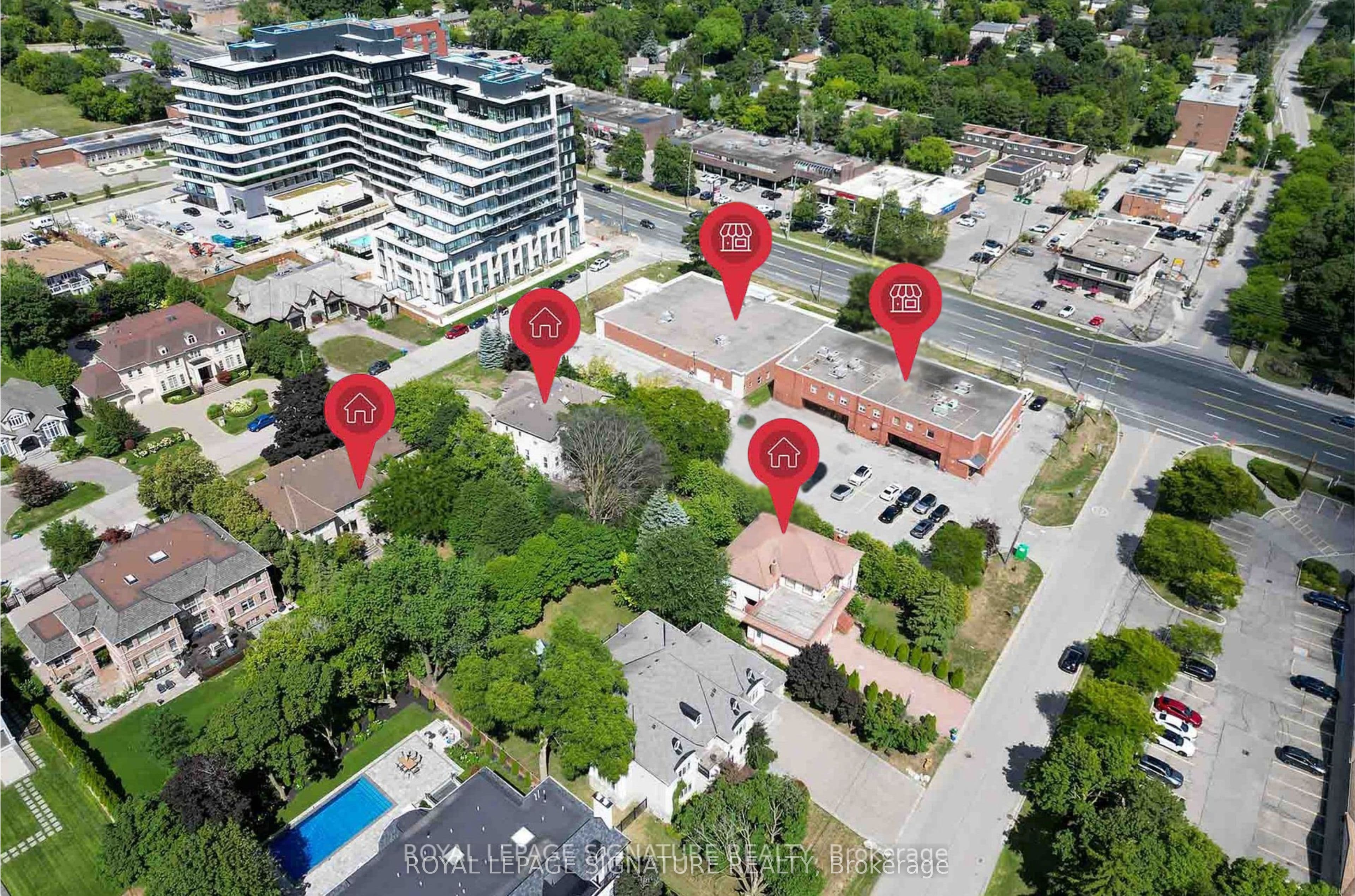 8134 Yonge Street — photo 1