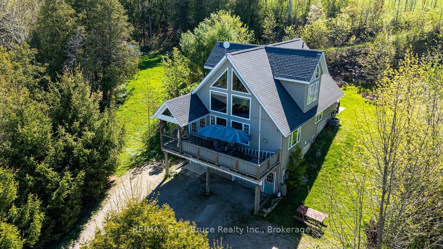 501192 Grey 1 Road, Georgian Bluffs — Detached for sale, photo 1