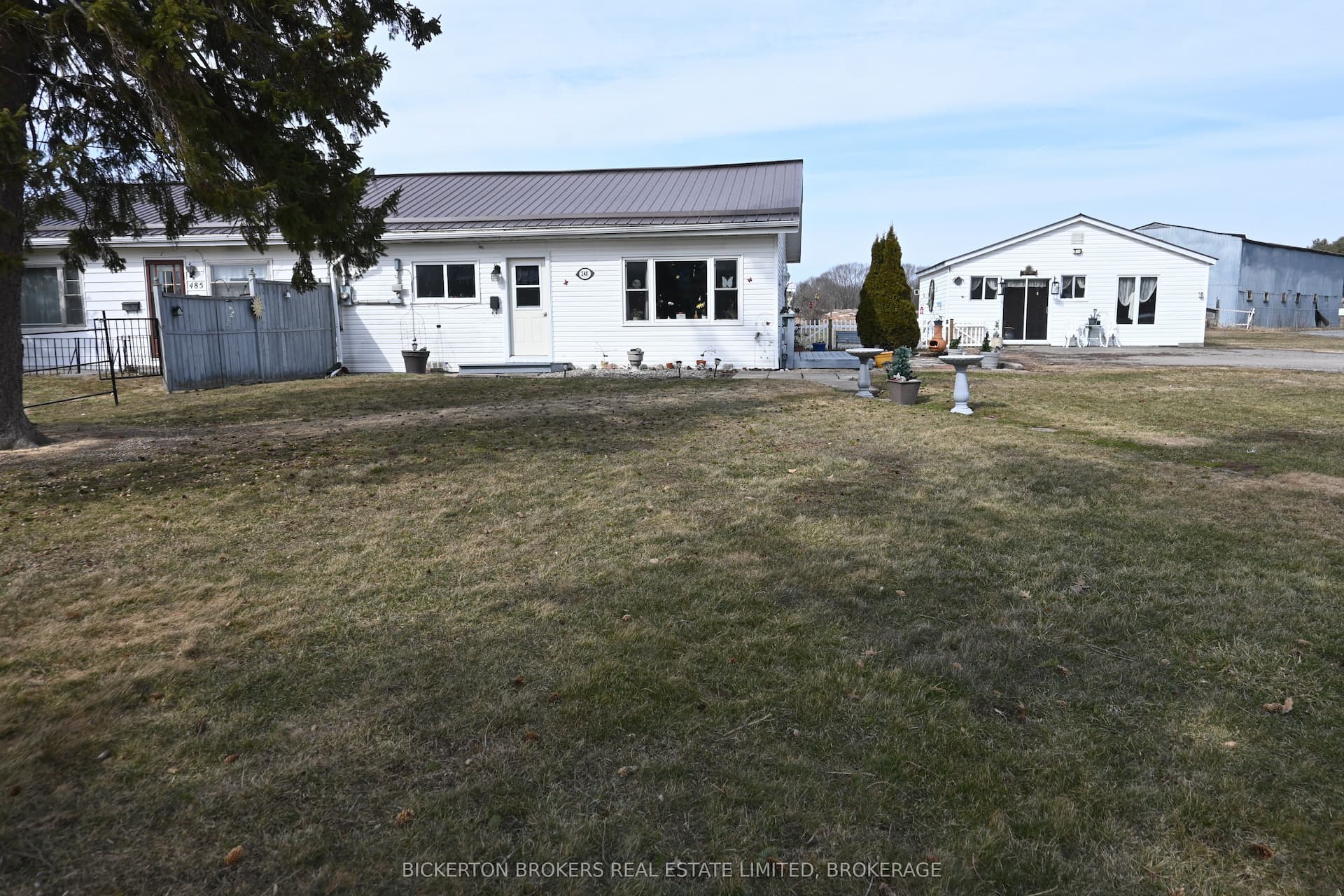 248 Cemetery Road — photo 1