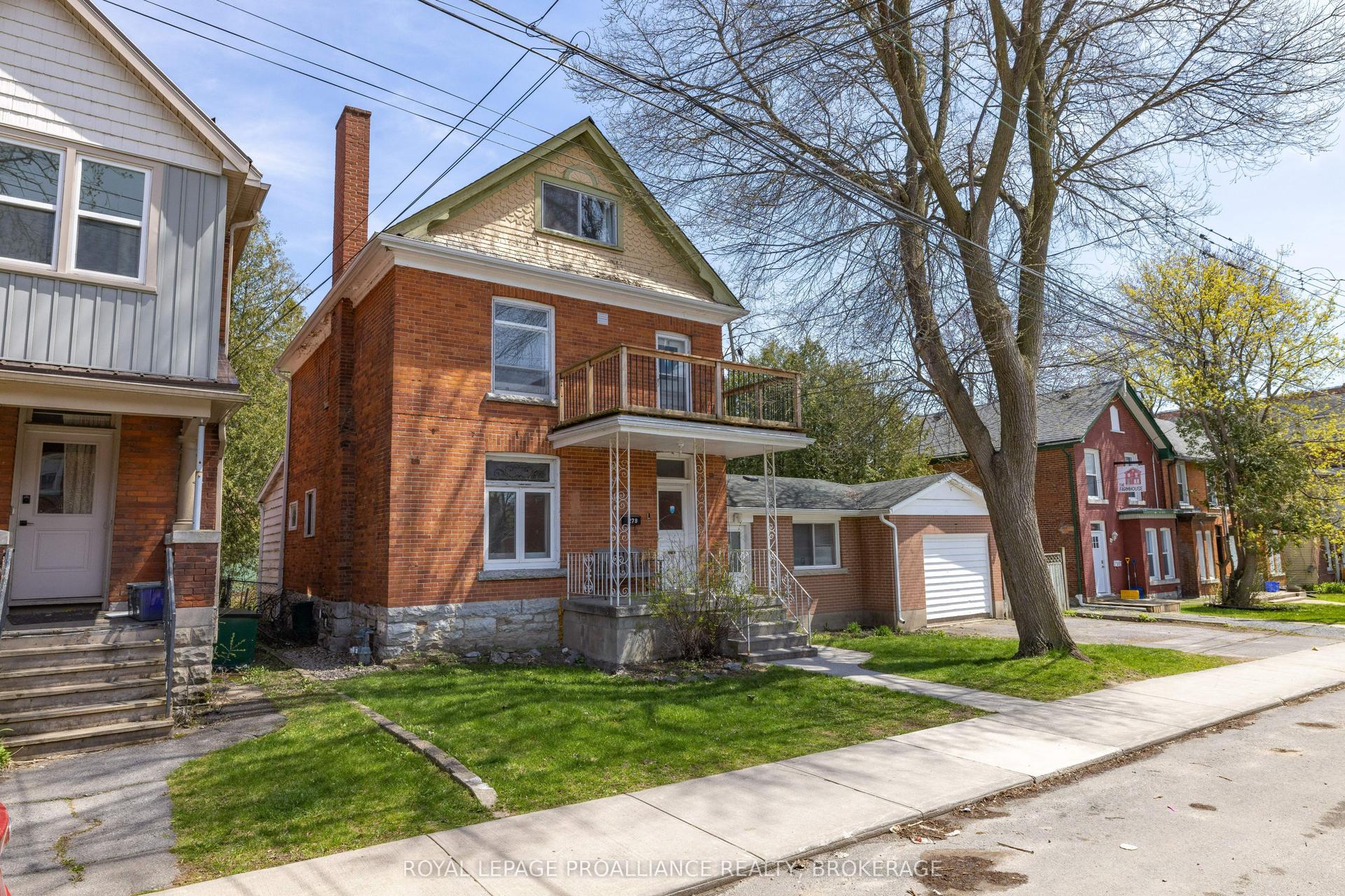 279 Frontenac Street — photo 1