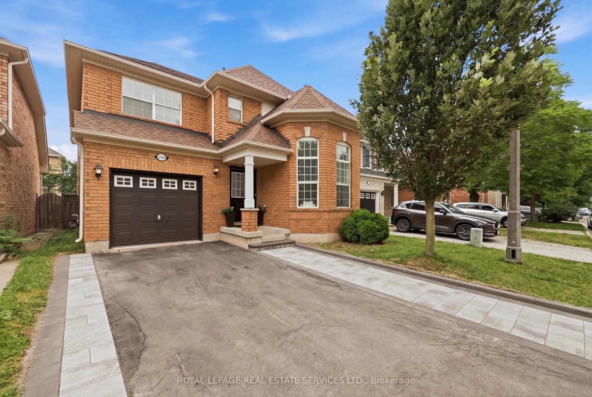 2382 Falkland Crescent, Oakville — Detached for sale, photo 1