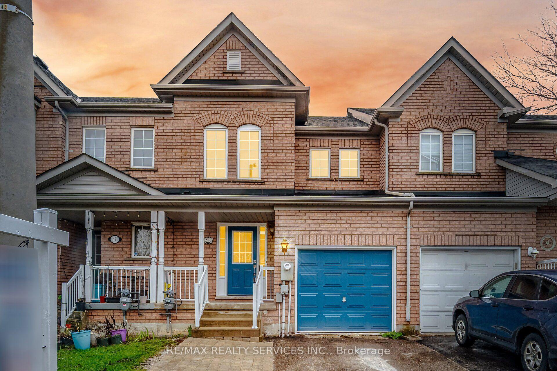 45 Monaco Court — photo 1