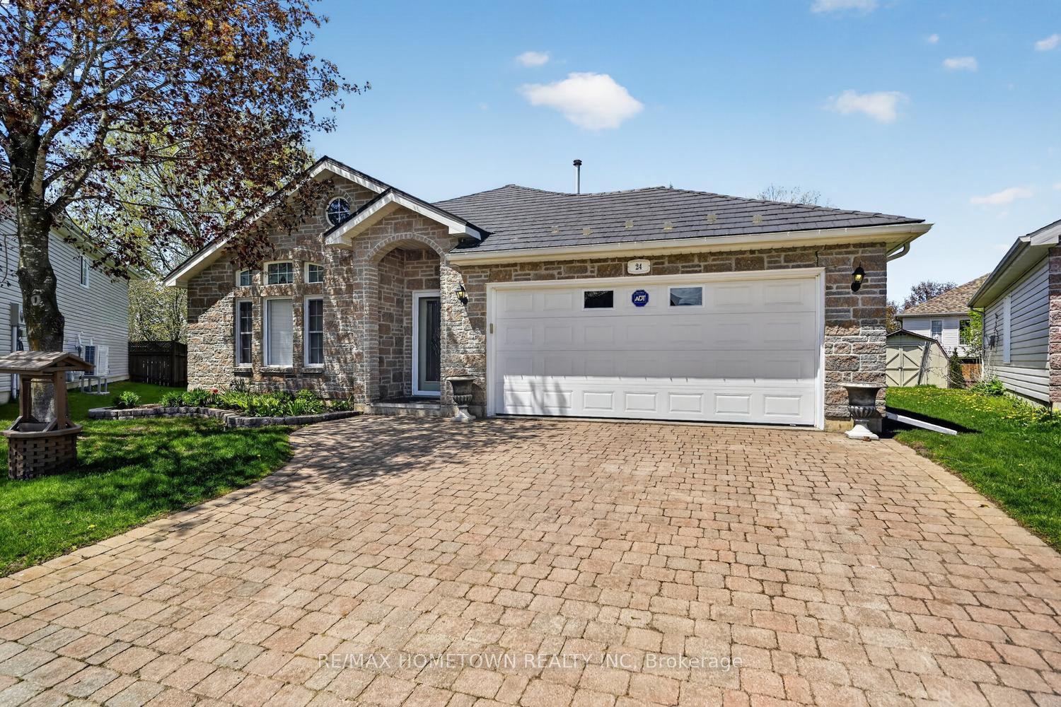 24 Regency Place, Brockville — Detached for sale, photo 1