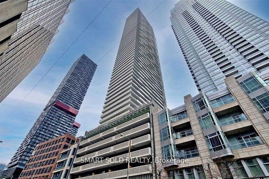 2221 Yonge Street 3103 #3103, Toronto — Condo for lease, photo 1