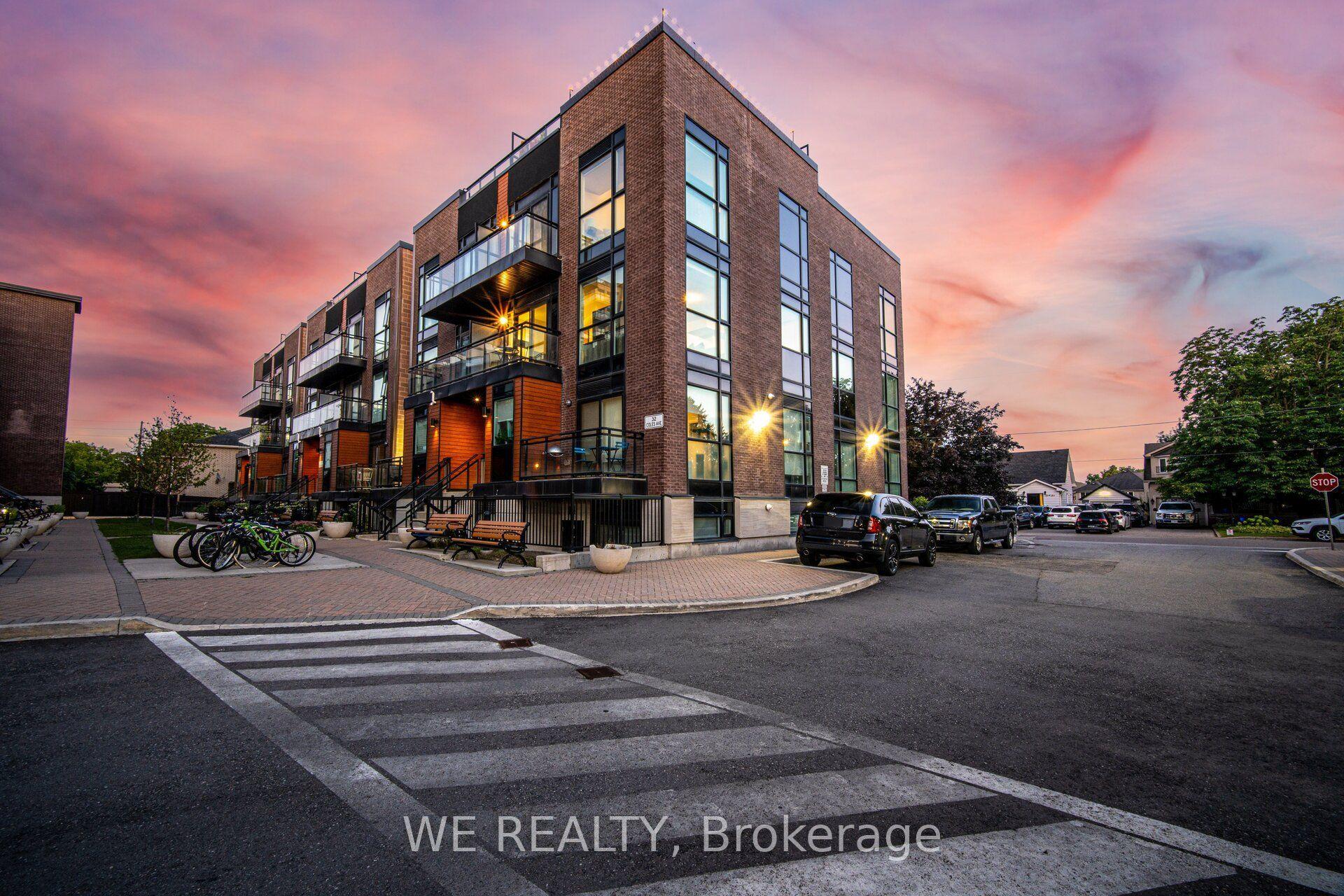 32 Coles Avenue 103 #103, Vaughan — Condo Town for sale, photo 1