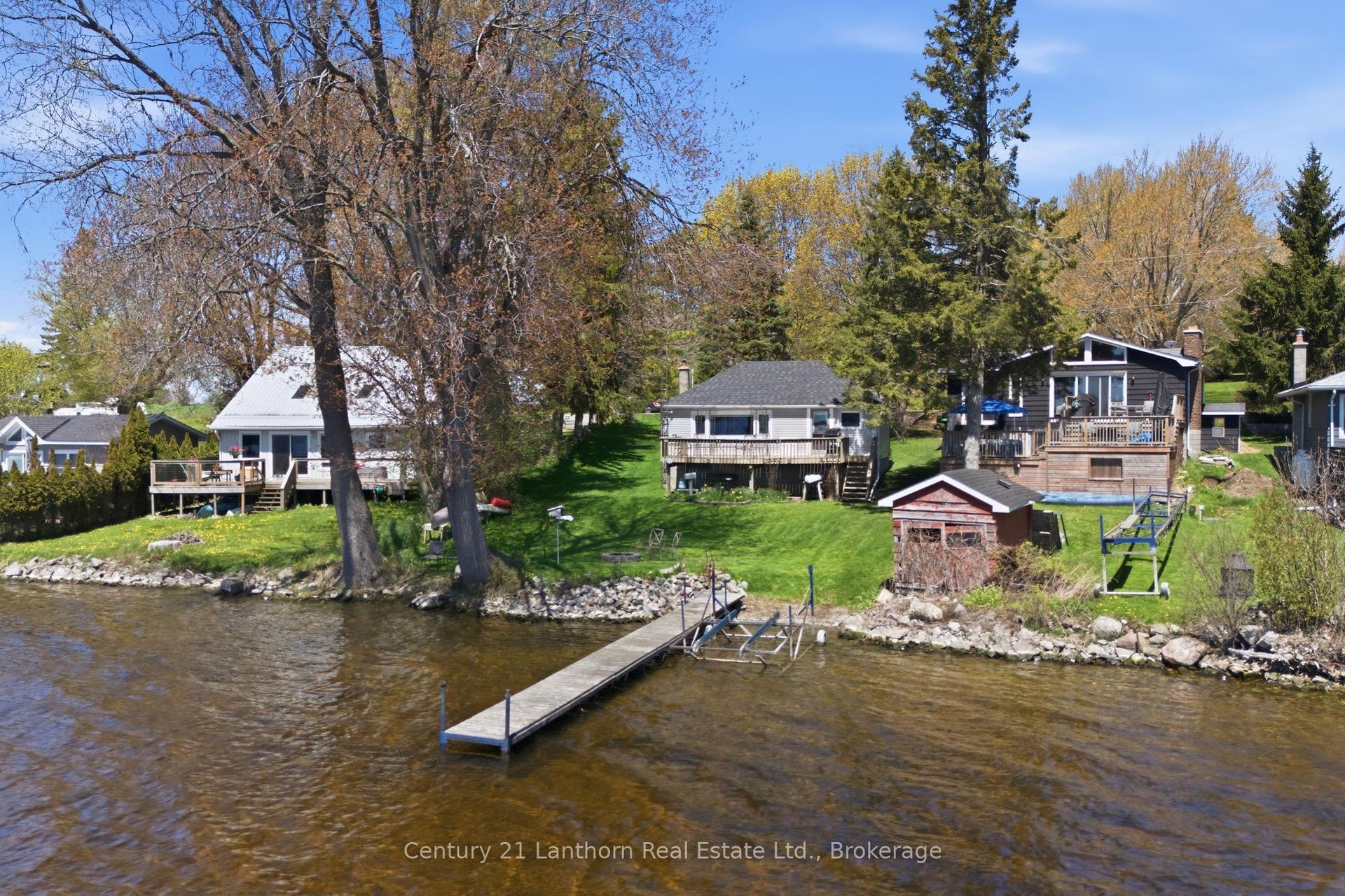 1051 Lakeside Drive — photo 1
