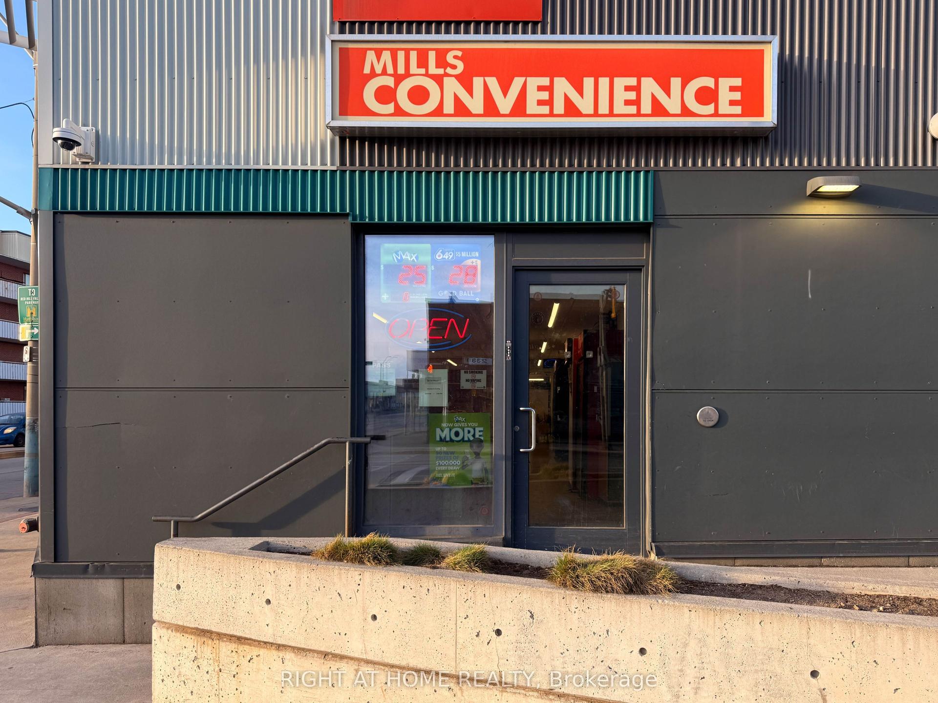 205 Melvin Avenue 1 #1 — photo 1