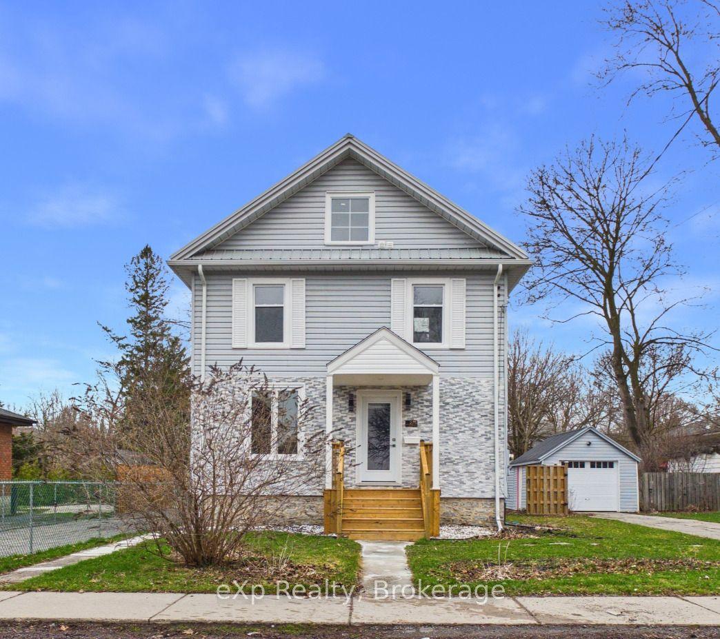276 Foster Avenue — photo 1