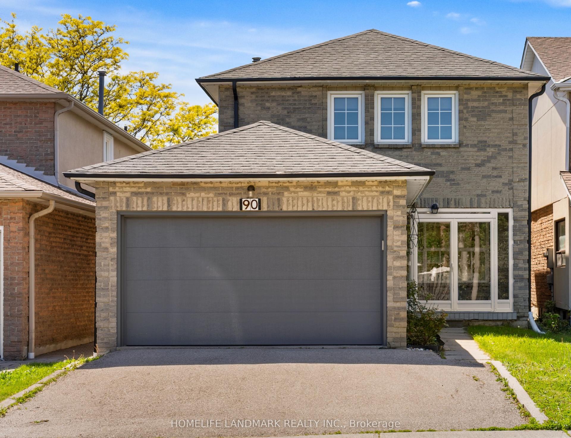 90 Gray Crescent — photo 1