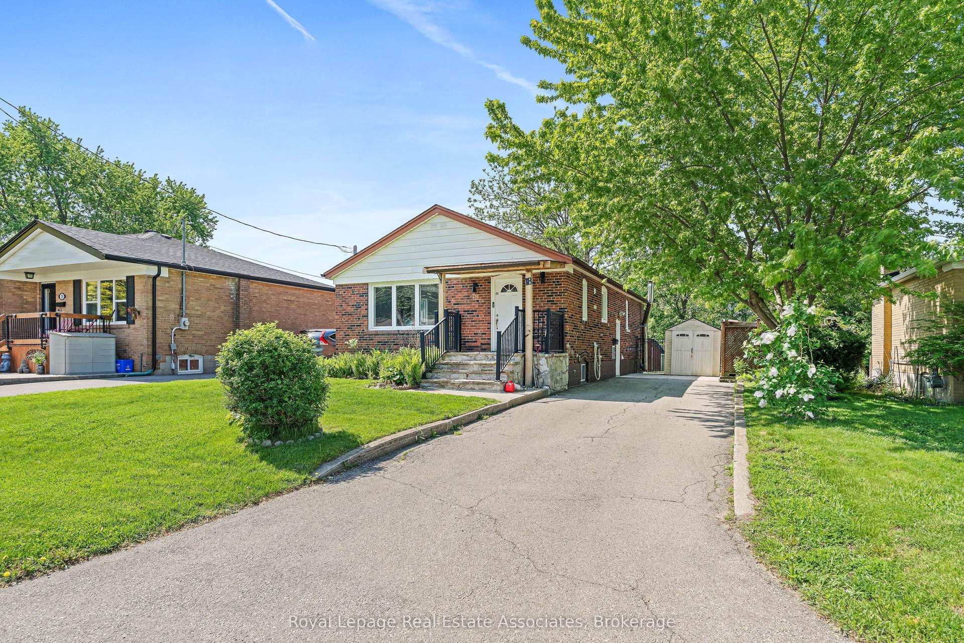18 Shelley Street — photo 1