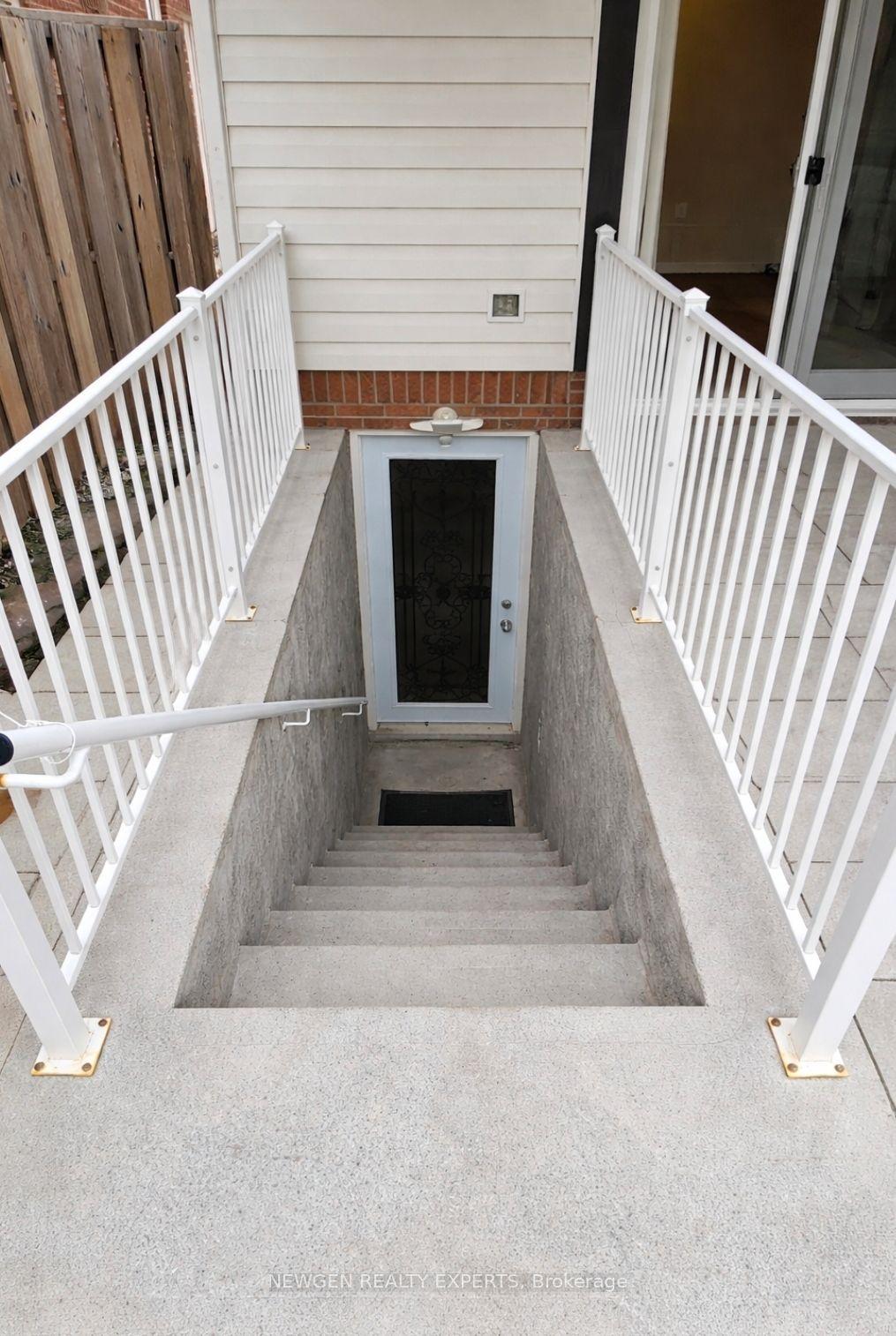 181 Satok Crescent Basement #Basement — photo 1