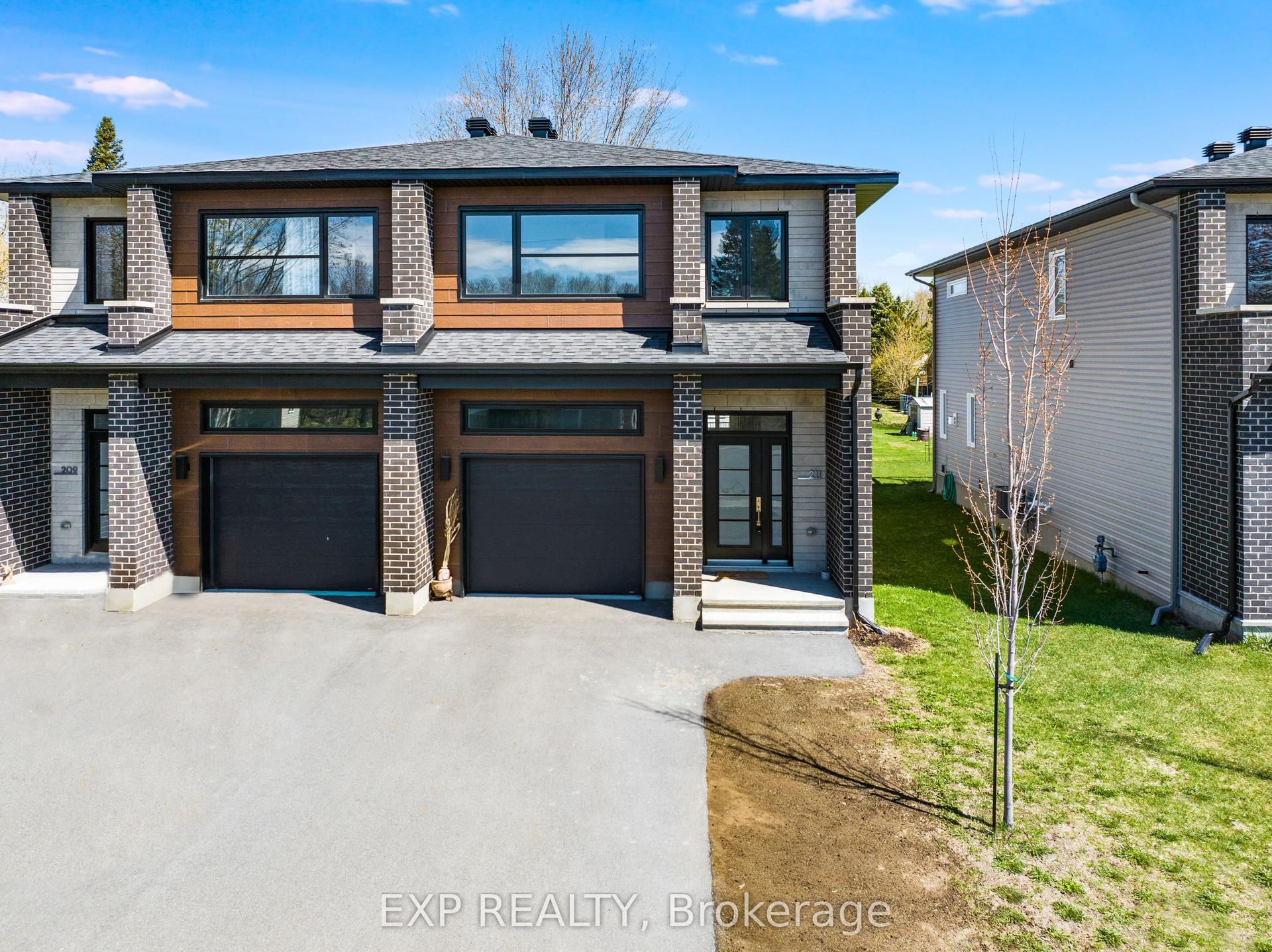 211 Mabel Road — photo 1
