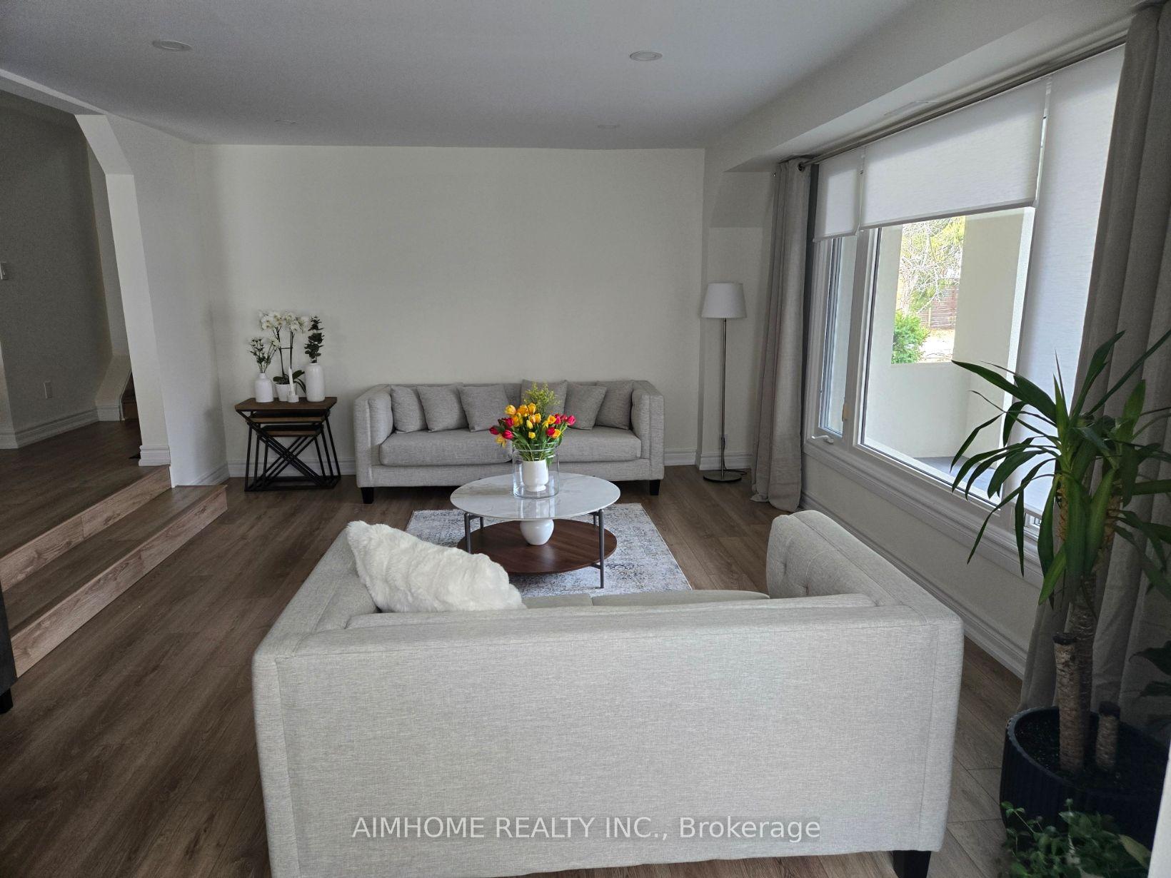 77 Sunset Beach Road, Richmond Hill — Detached for sale, photo 1