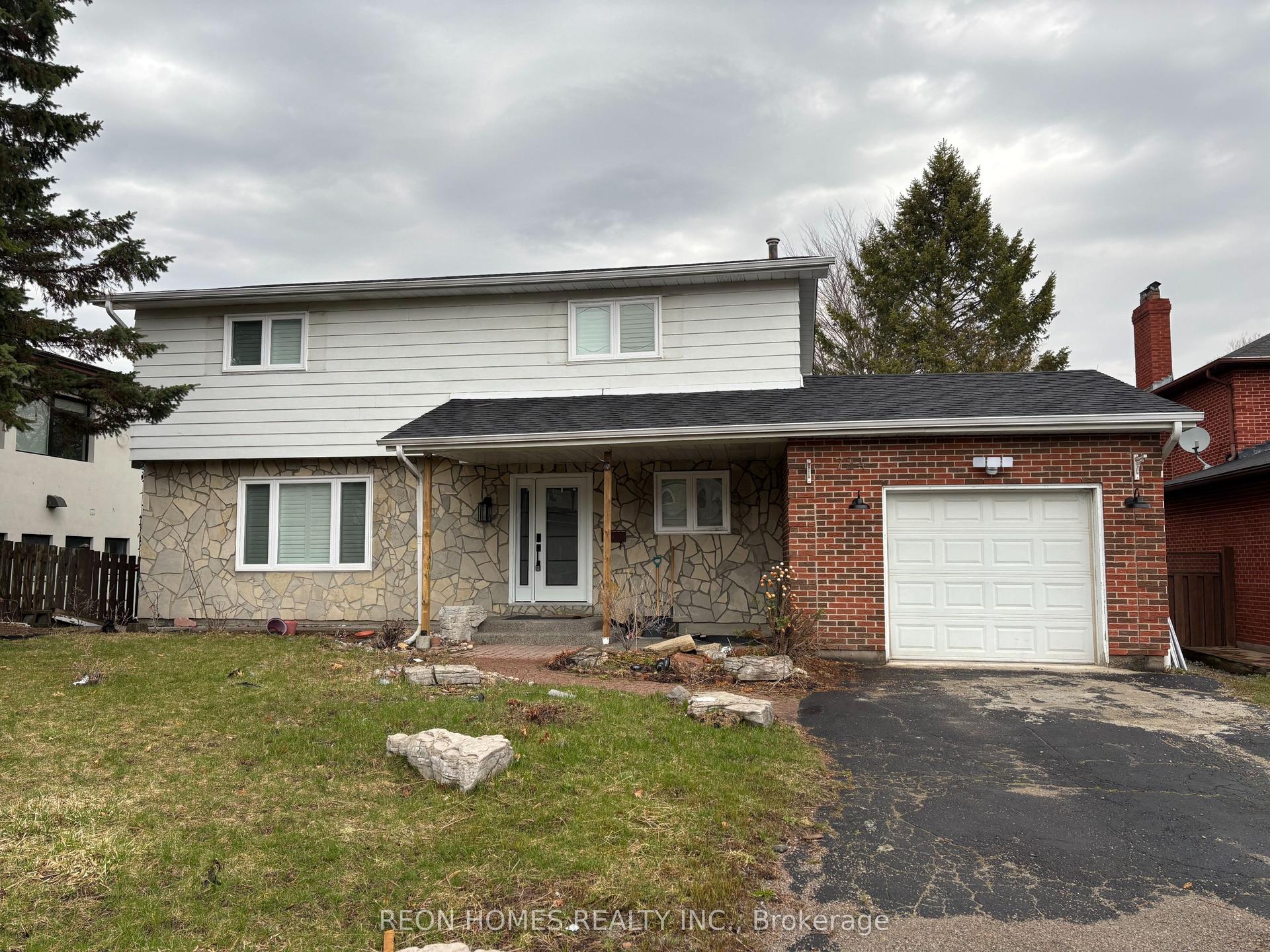 724 Sheppard Avenue (Main) #(Main) — photo 1