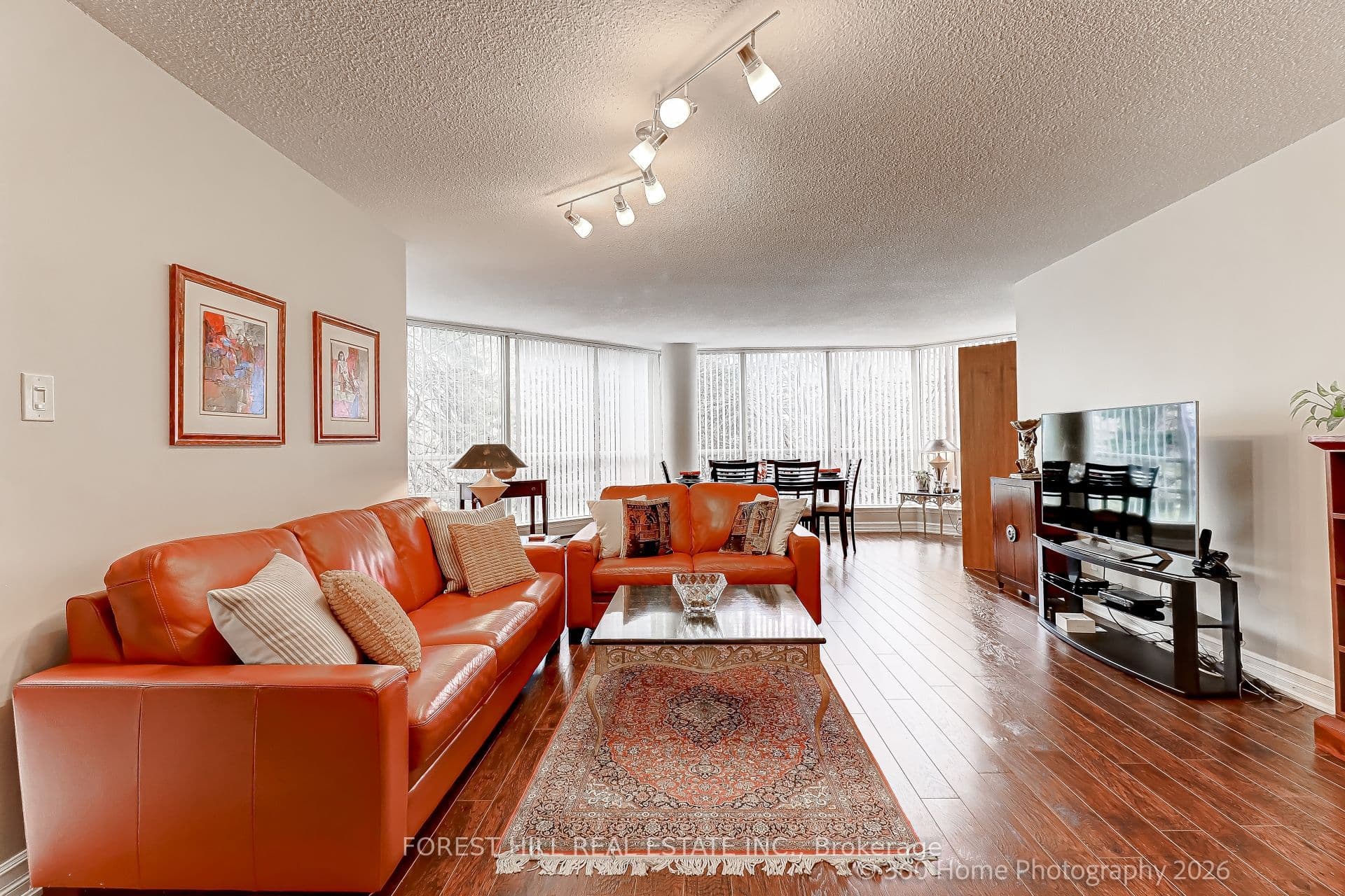 45 Kingsbridge Garden Circle 204 #204 — photo 1