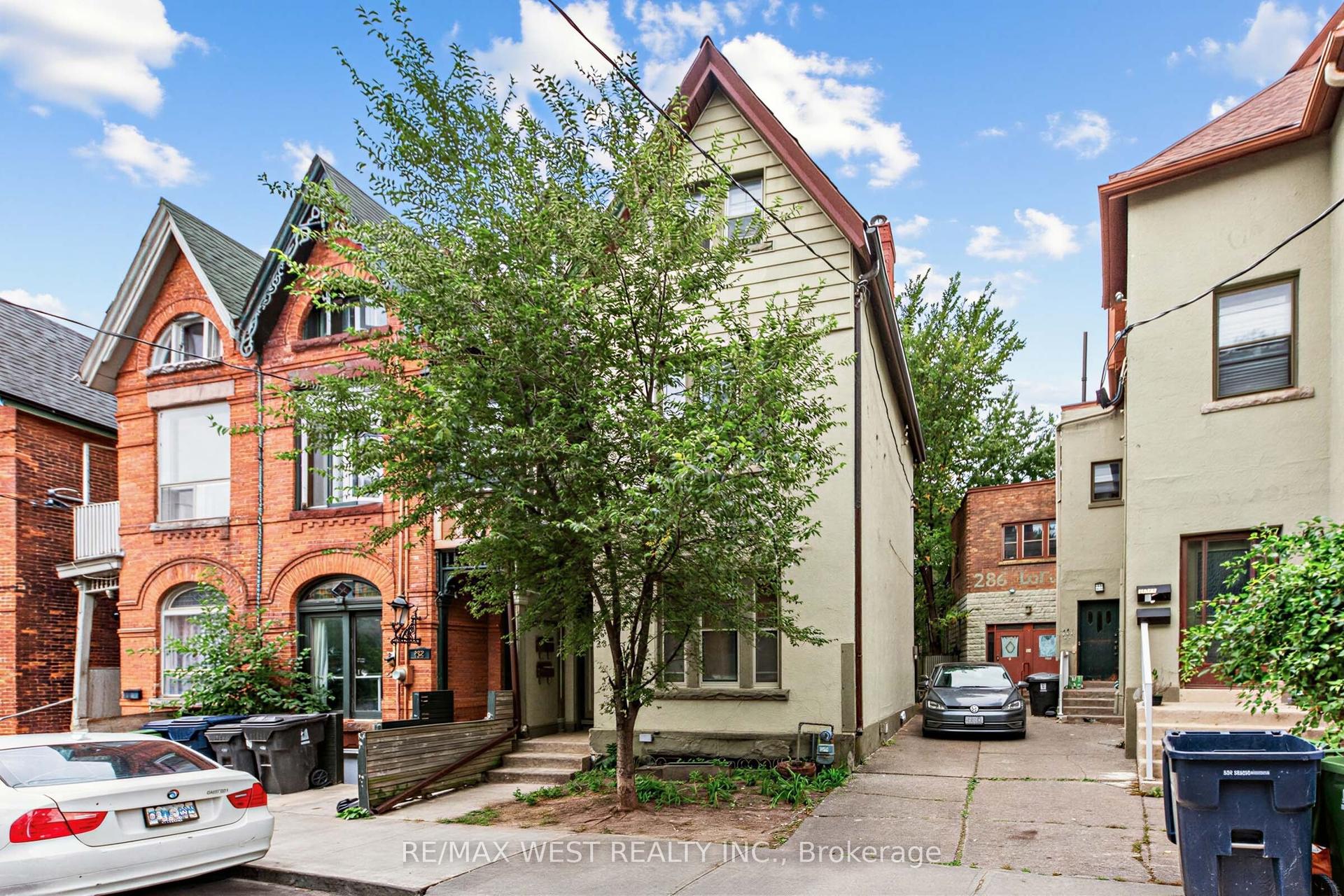 284 Lisgar Street, Toronto — Semi-Detached for sale, photo 1