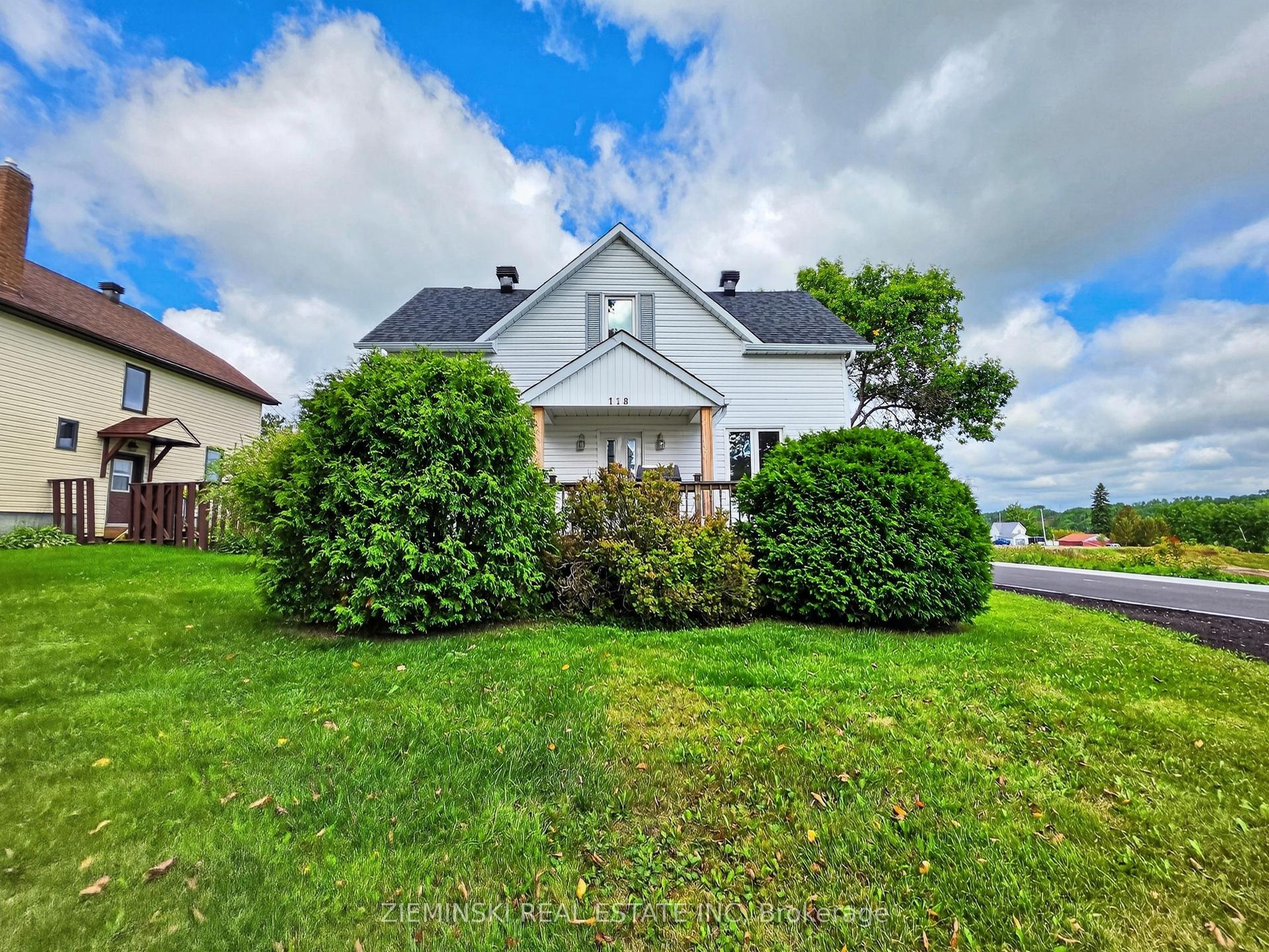 118 Buckingham Avenue, Iroquois Falls — Detached for sale, photo 1