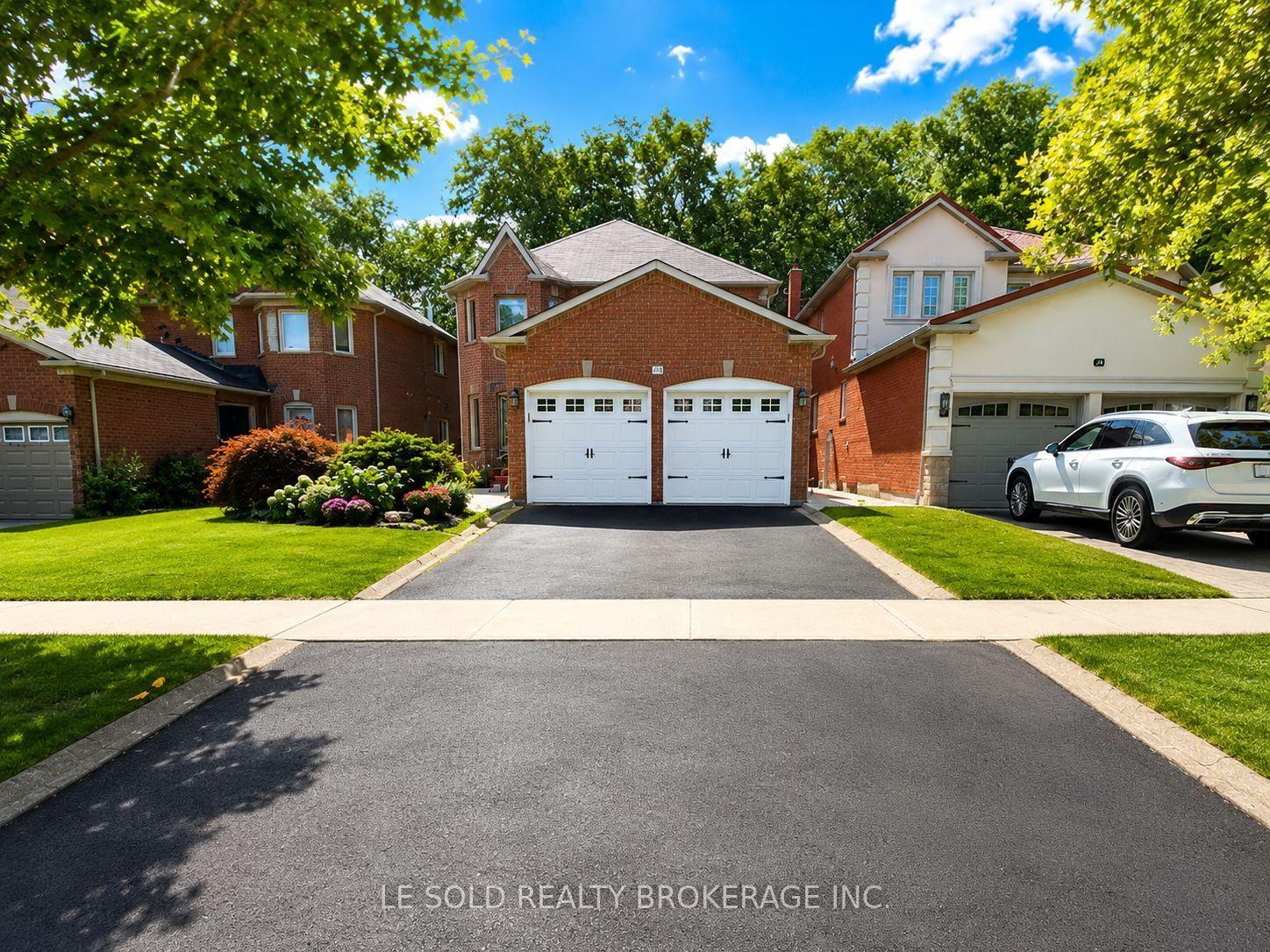 76 Larratt Lane, Richmond Hill — Detached for sale, photo 1
