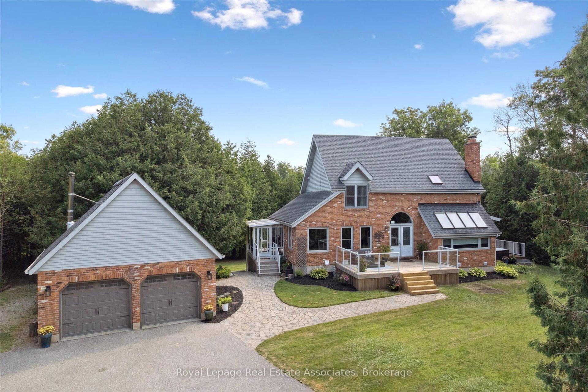 23 Brock Road N — photo 1