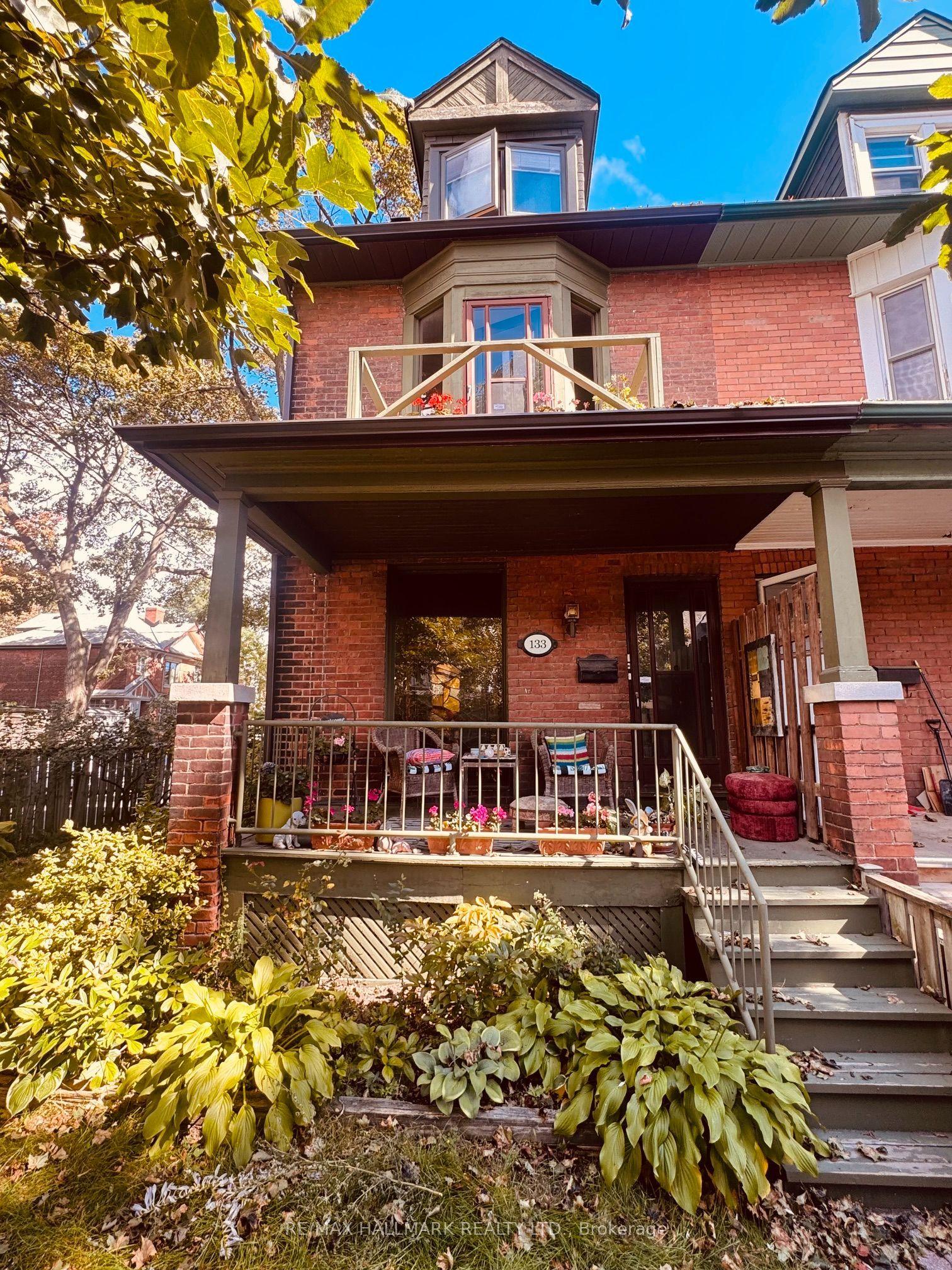 133 Hampton Avenue, Toronto — Semi-Detached for sale, photo 1