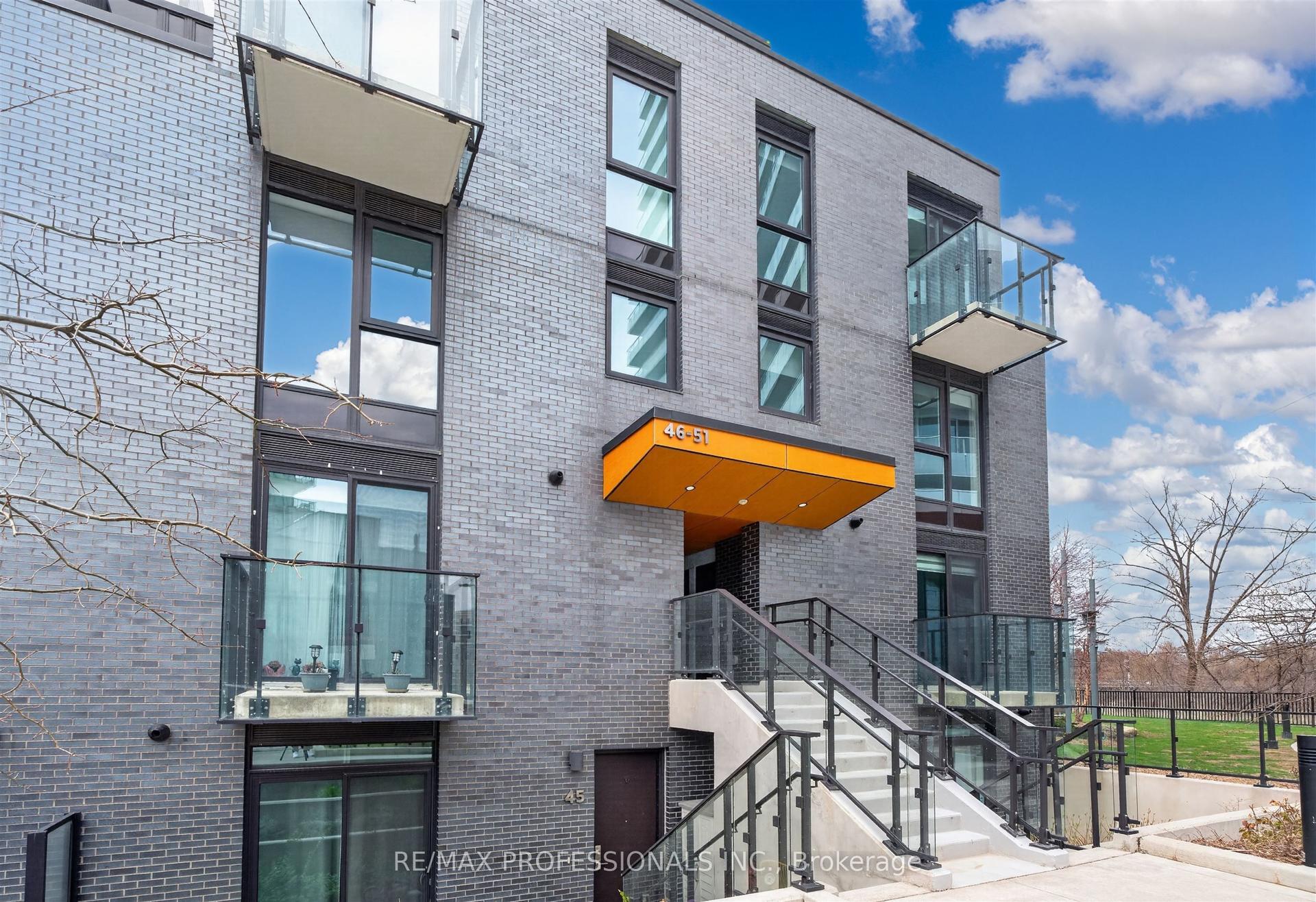 10 Brin Drive TH48 #TH48 — photo 1