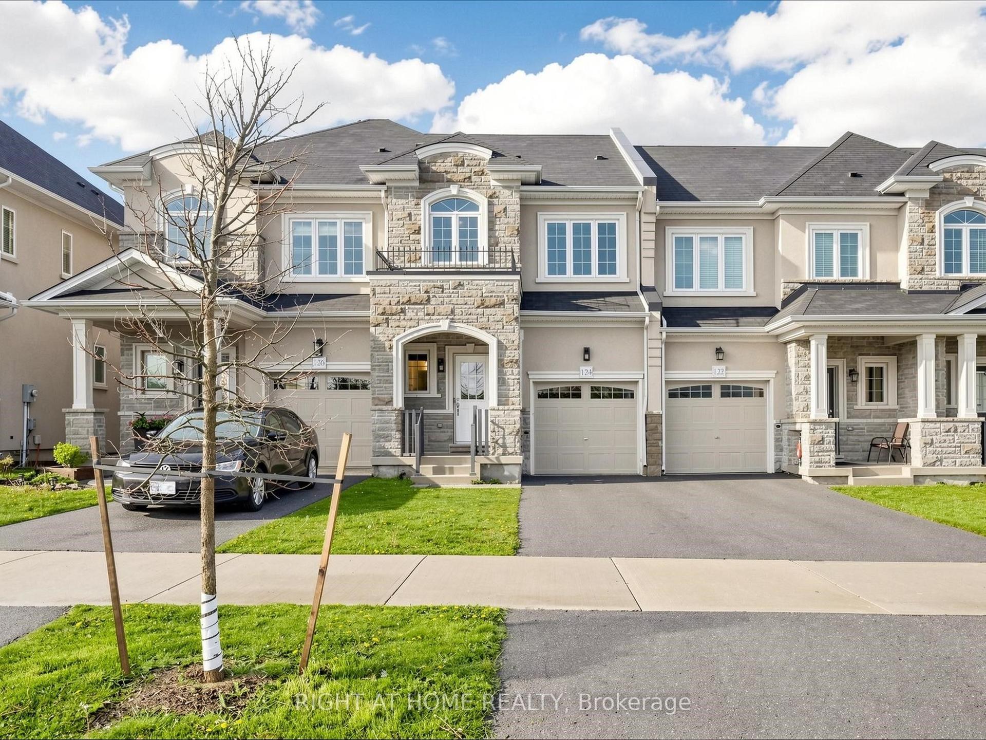124 Mosaic Drive — photo 1