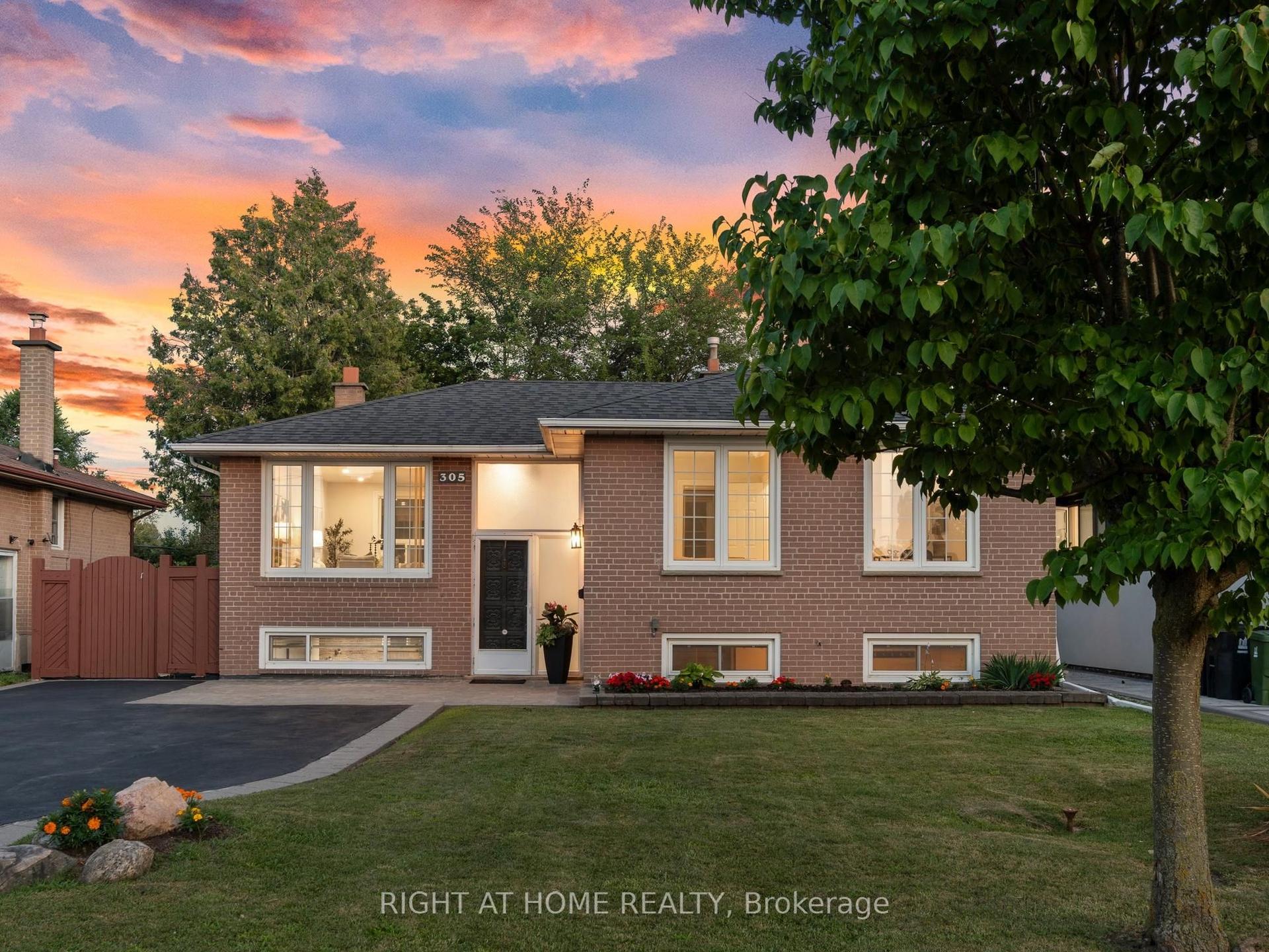 305 Pleasant Avenue, Toronto — Detached for sale, photo 1