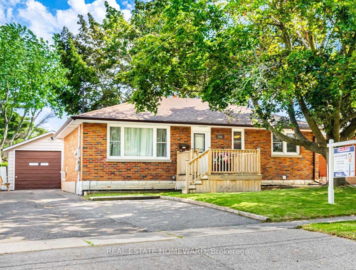 793 Eastglen Drive — photo 1