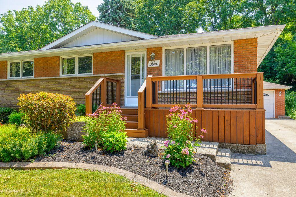 4 Parkhill Road, St. Catharines — Detached for sale, photo 1