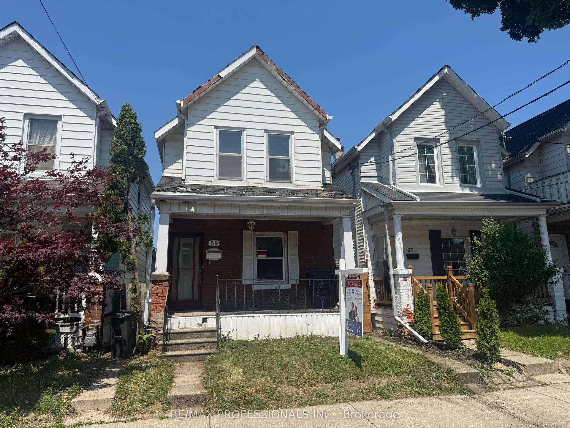39 Holley Avenue, Toronto — Detached for sale, photo 1
