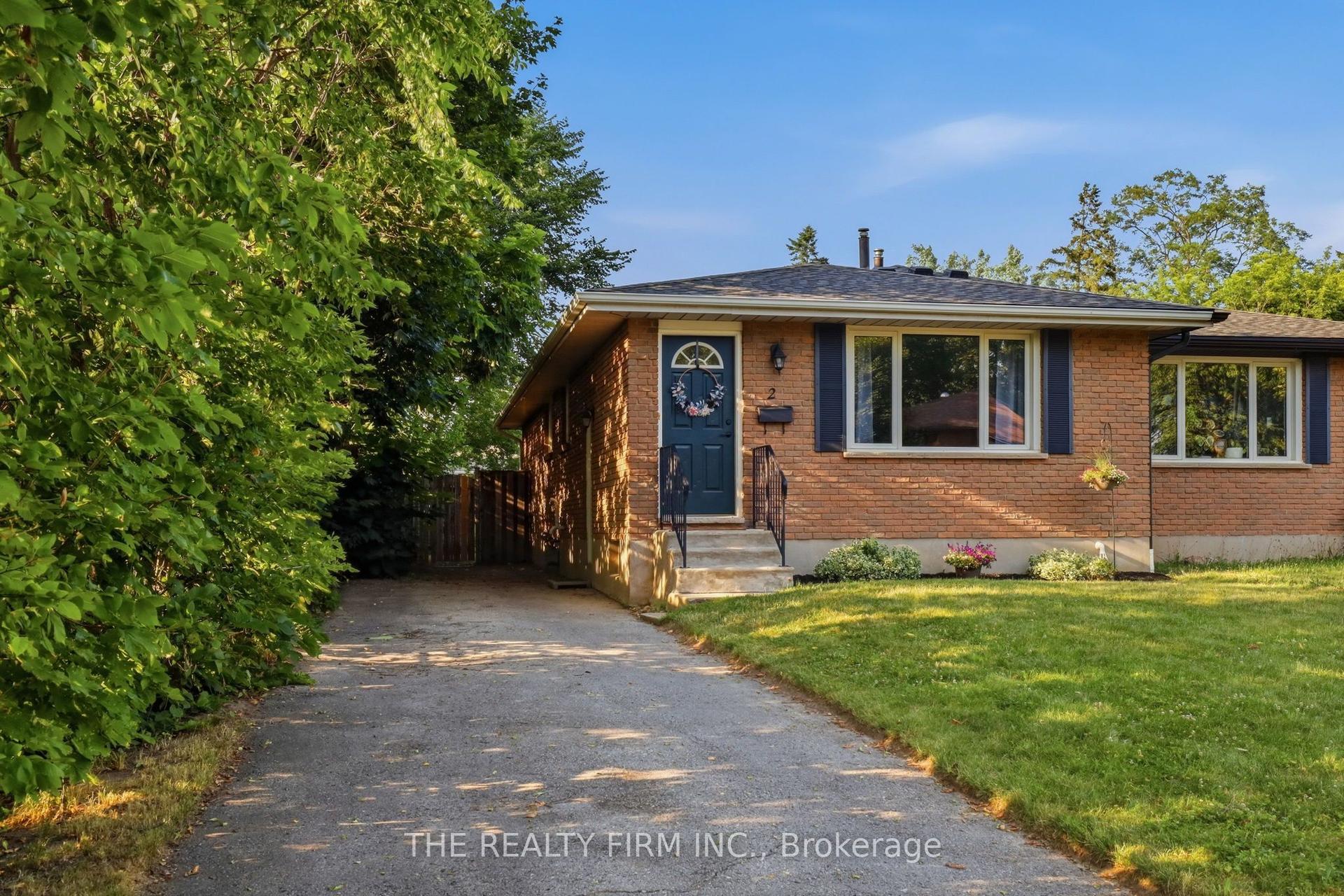 2 Noel Avenue, London East — Semi-Detached for sale, photo 1