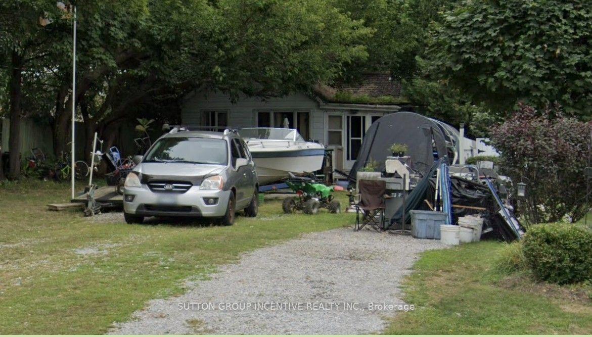 95 Lake Drive N — photo 1