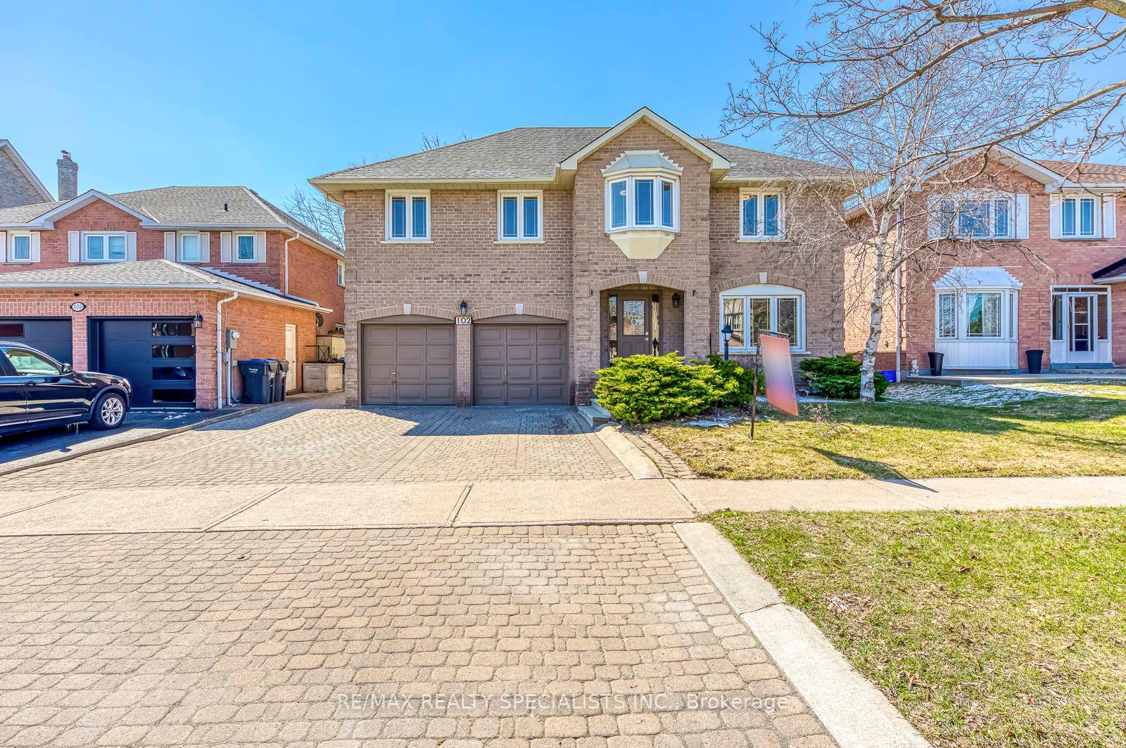 102 Sunforest Drive, Brampton — Detached for sale, photo 1