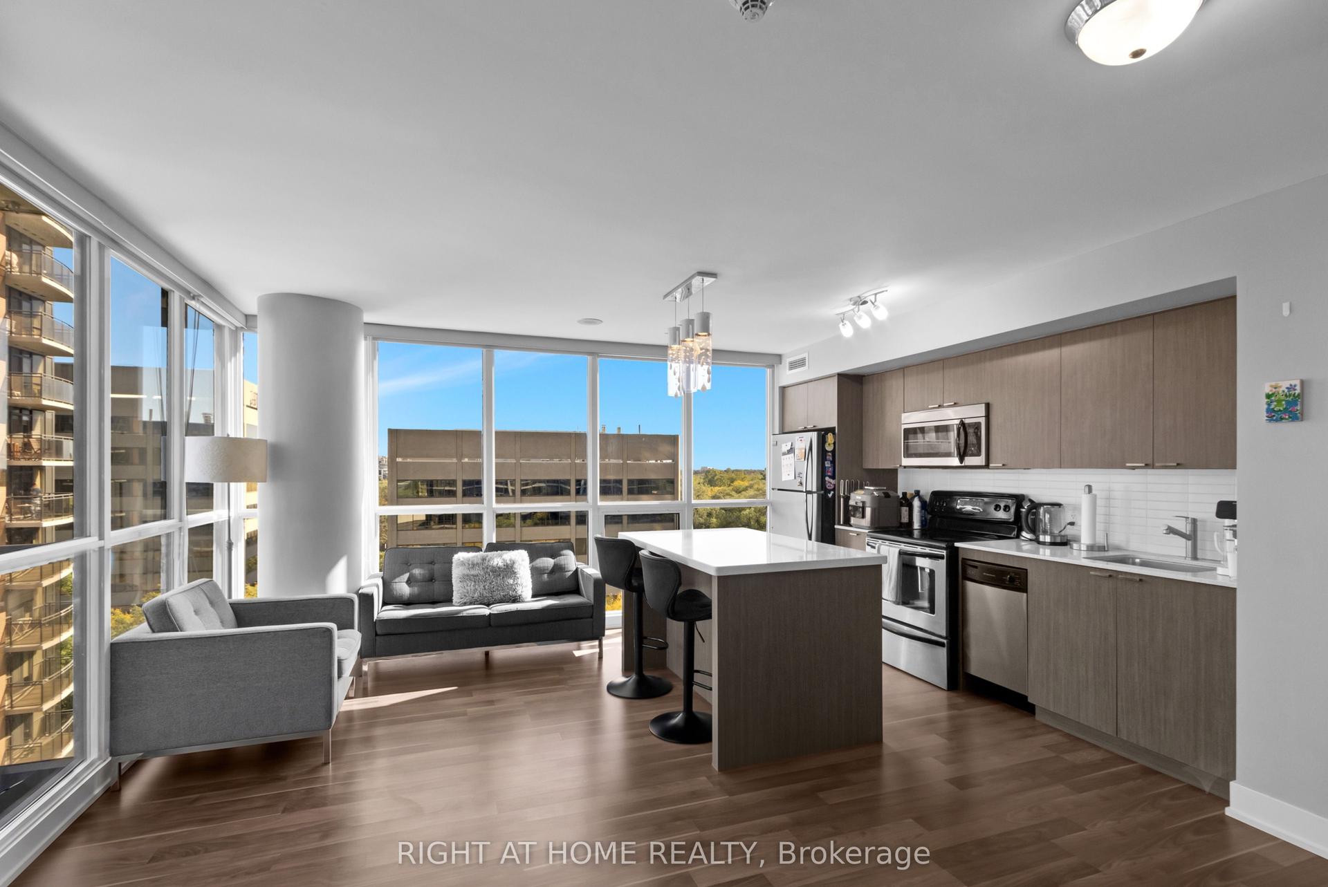 23 Sheppard Avenue E 904 #904, Toronto — Condo for sale, photo 1