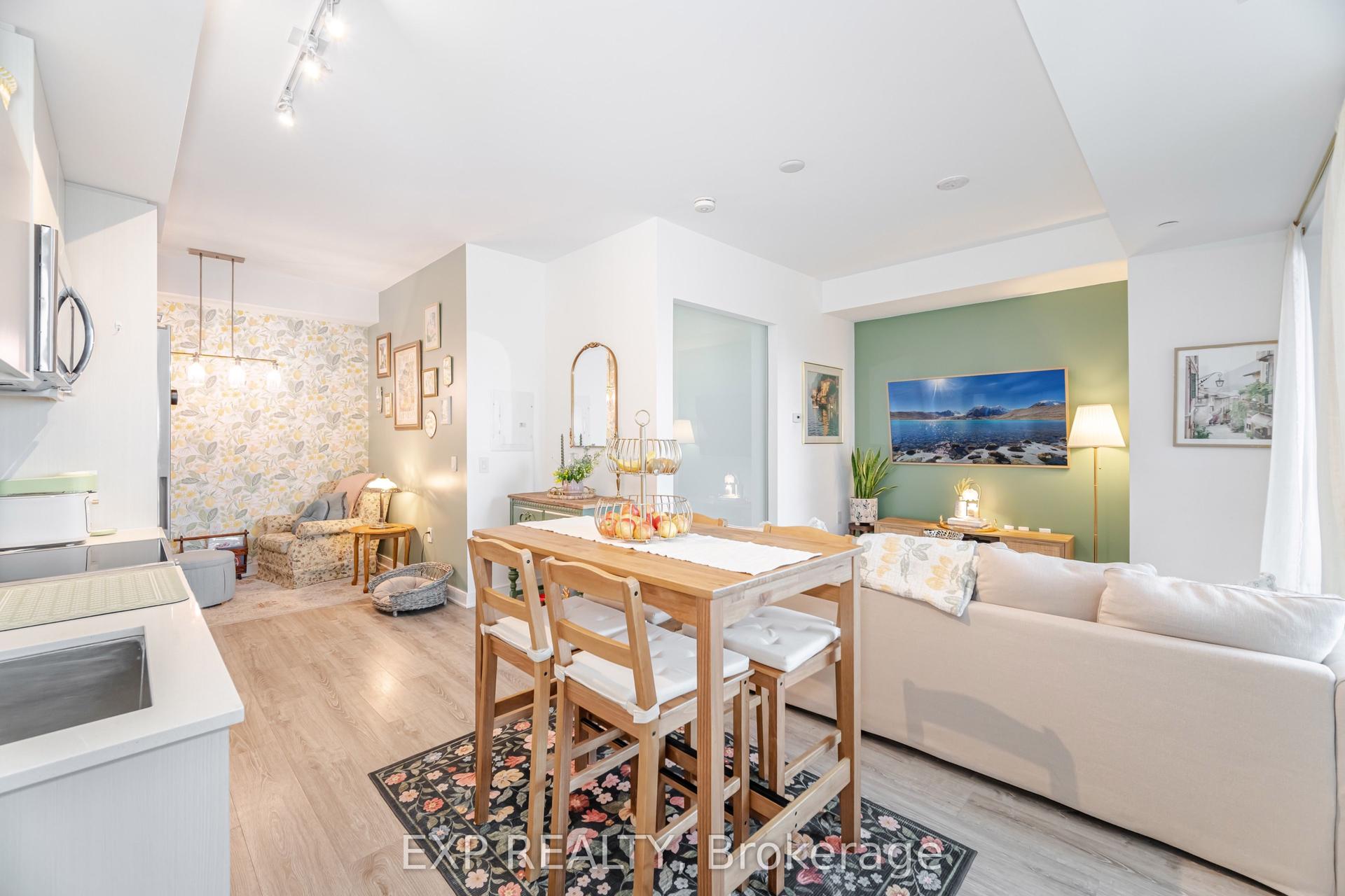 25 Neighbourhood Lane 812 #812, Toronto — Condo for sale, photo 1