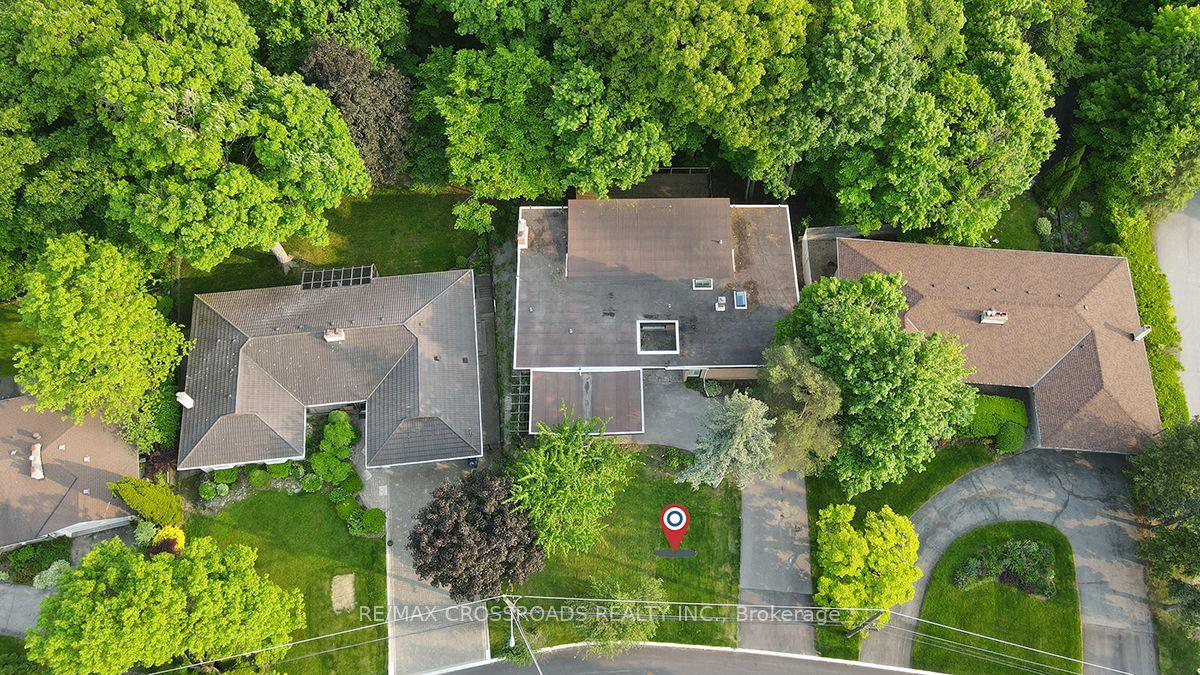 53 Forest Grove Drive — photo 1