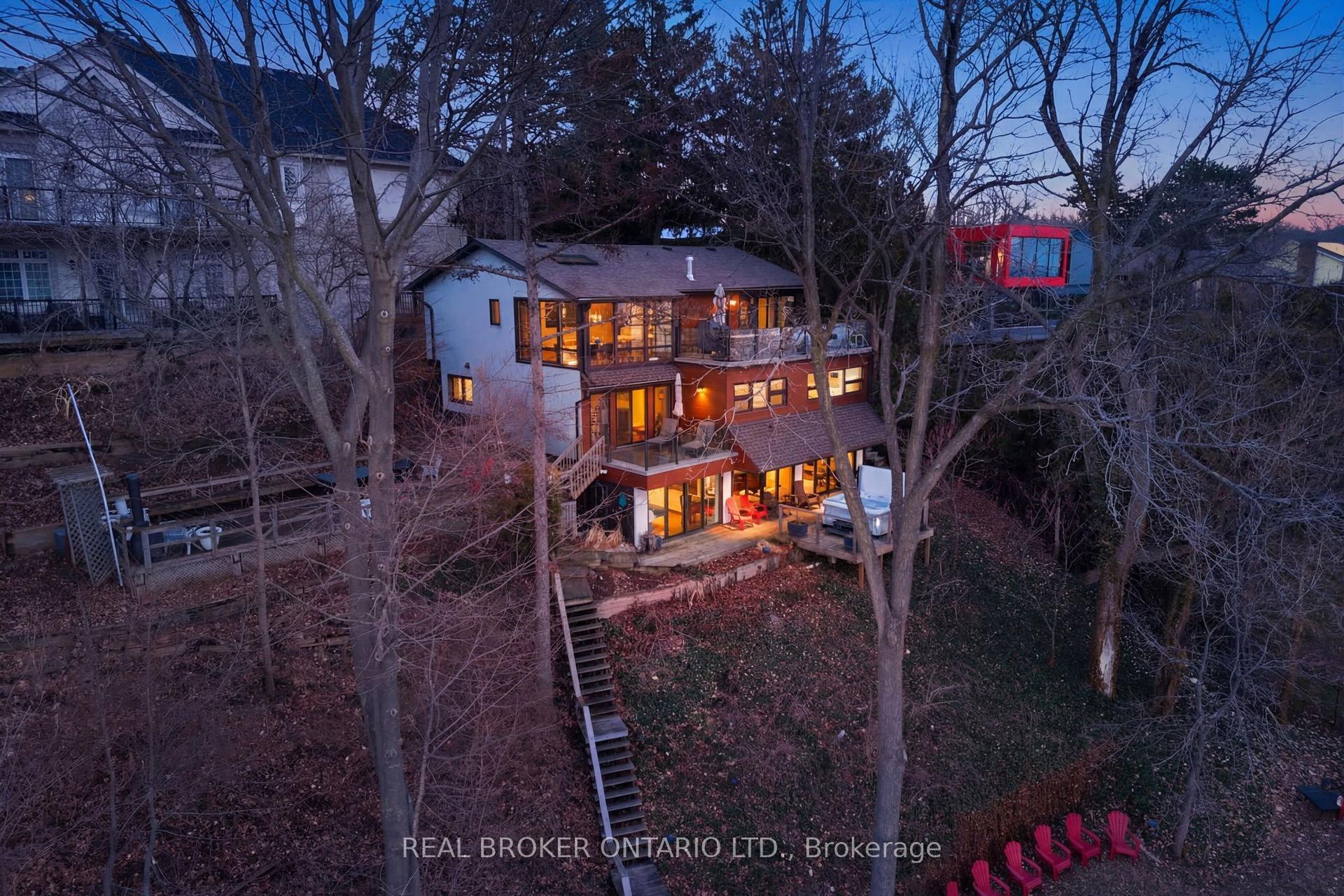 868 Danforth Place, Burlington — Detached for sale, photo 1