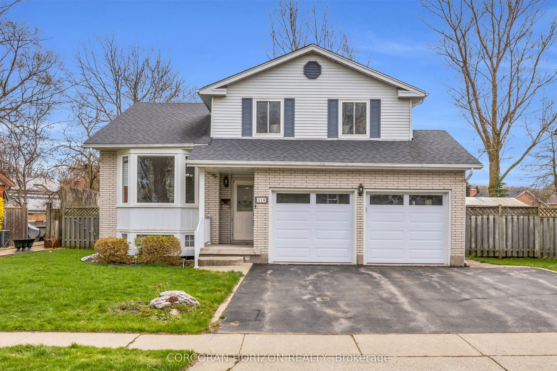 318 Burnett Avenue — photo 1