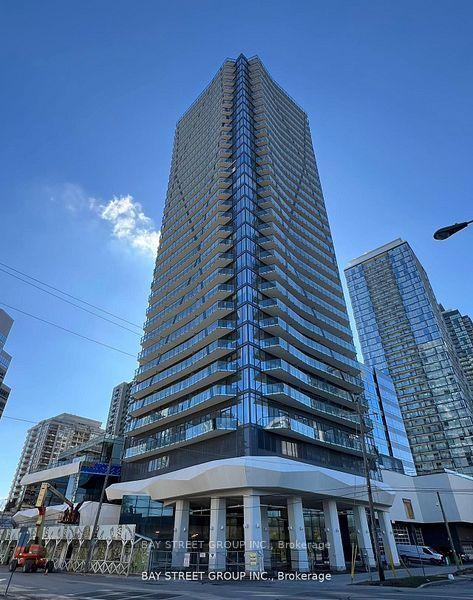 15 Ellerslie Avenue 805 #805, Toronto — Condo for lease, photo 1