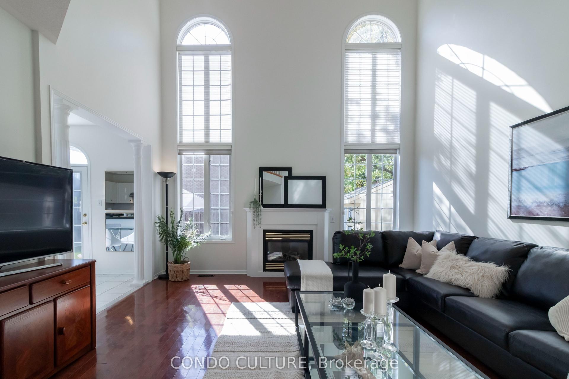 5482 Churchill Meadows Boulevard, Mississauga — Detached for sale, photo 1